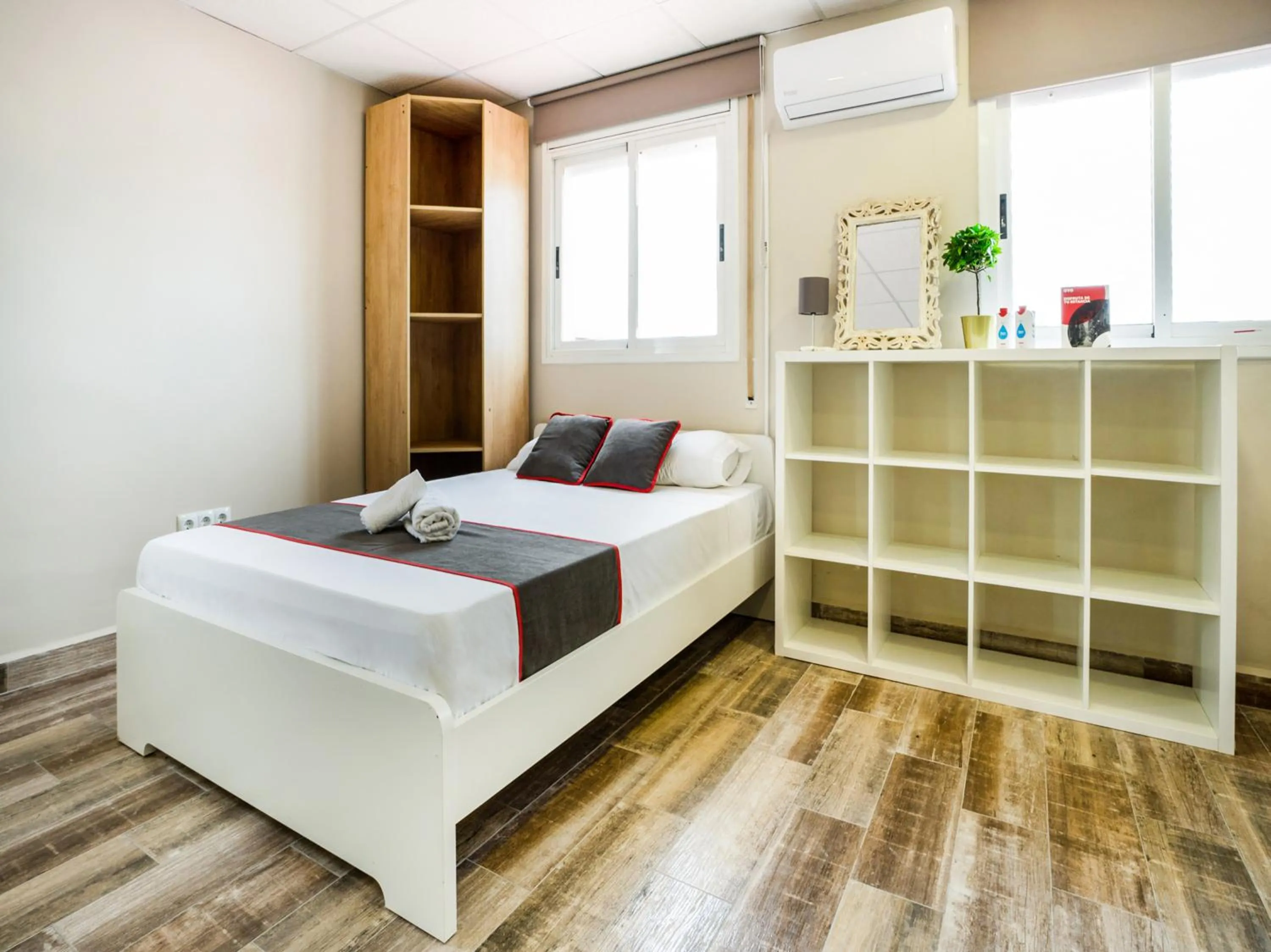 Photo of the whole room, Bed in Hostal Patio de La Luna