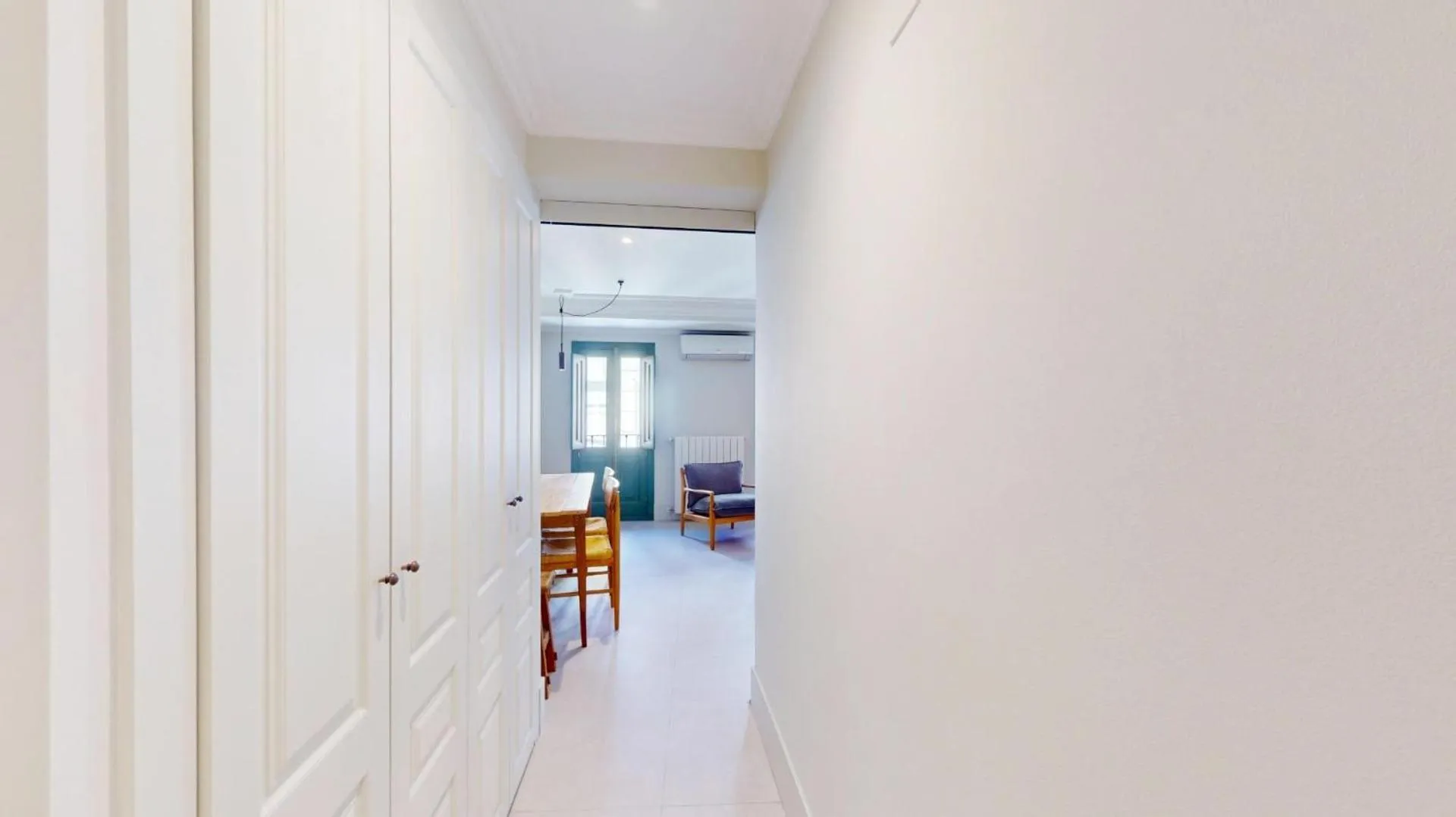 Decorative detail in Sol y El Madroño