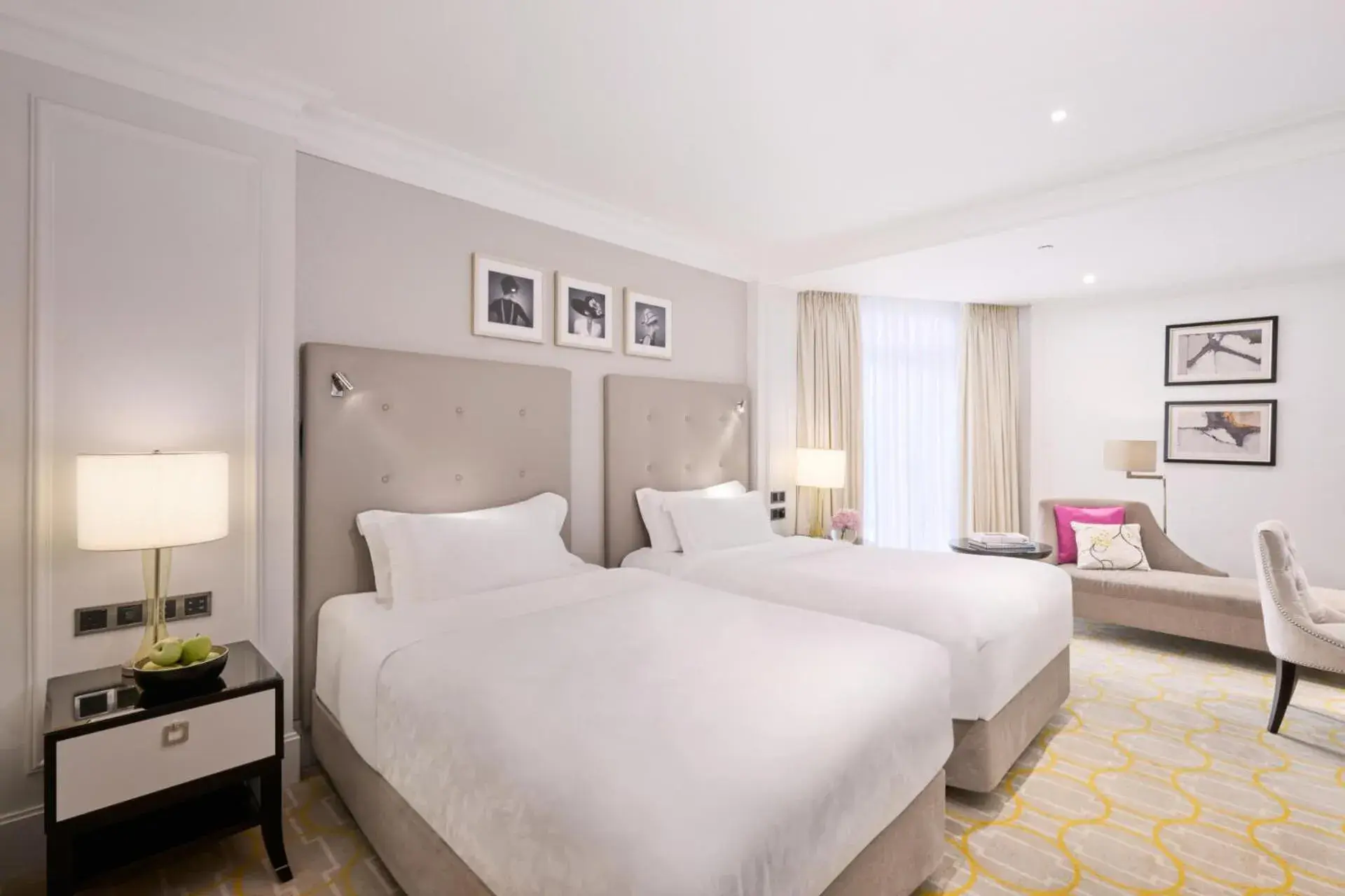 Deluxe Courtyard View Twin in The Langham Hong Kong Deluxe Courtyard View Twin in The Langham Hong Kong