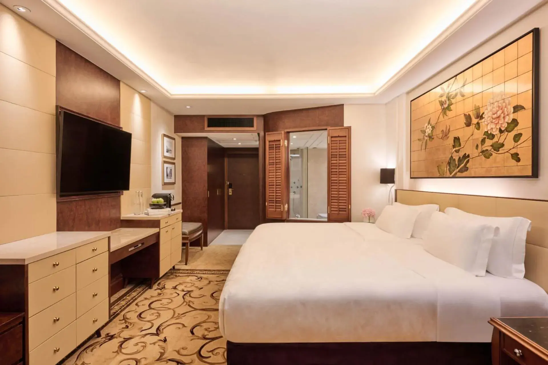 Superior Courtyard View King in The Langham Hong Kong Superior Courtyard View King in The Langham Hong Kong