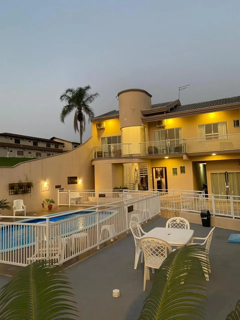 Swimming pool in Pousada Juliane