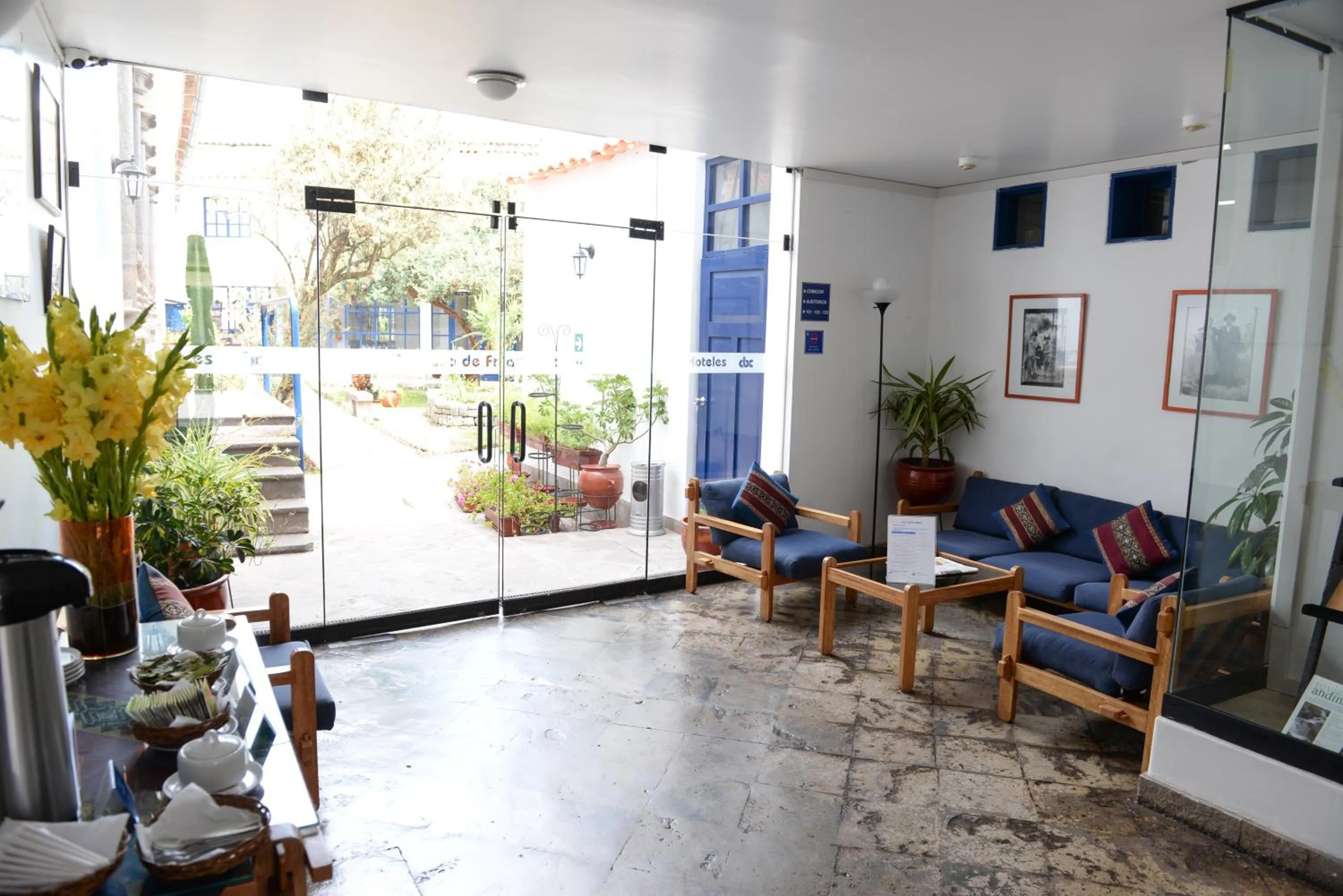 Lobby or reception in La Casa de Fray Bartolome