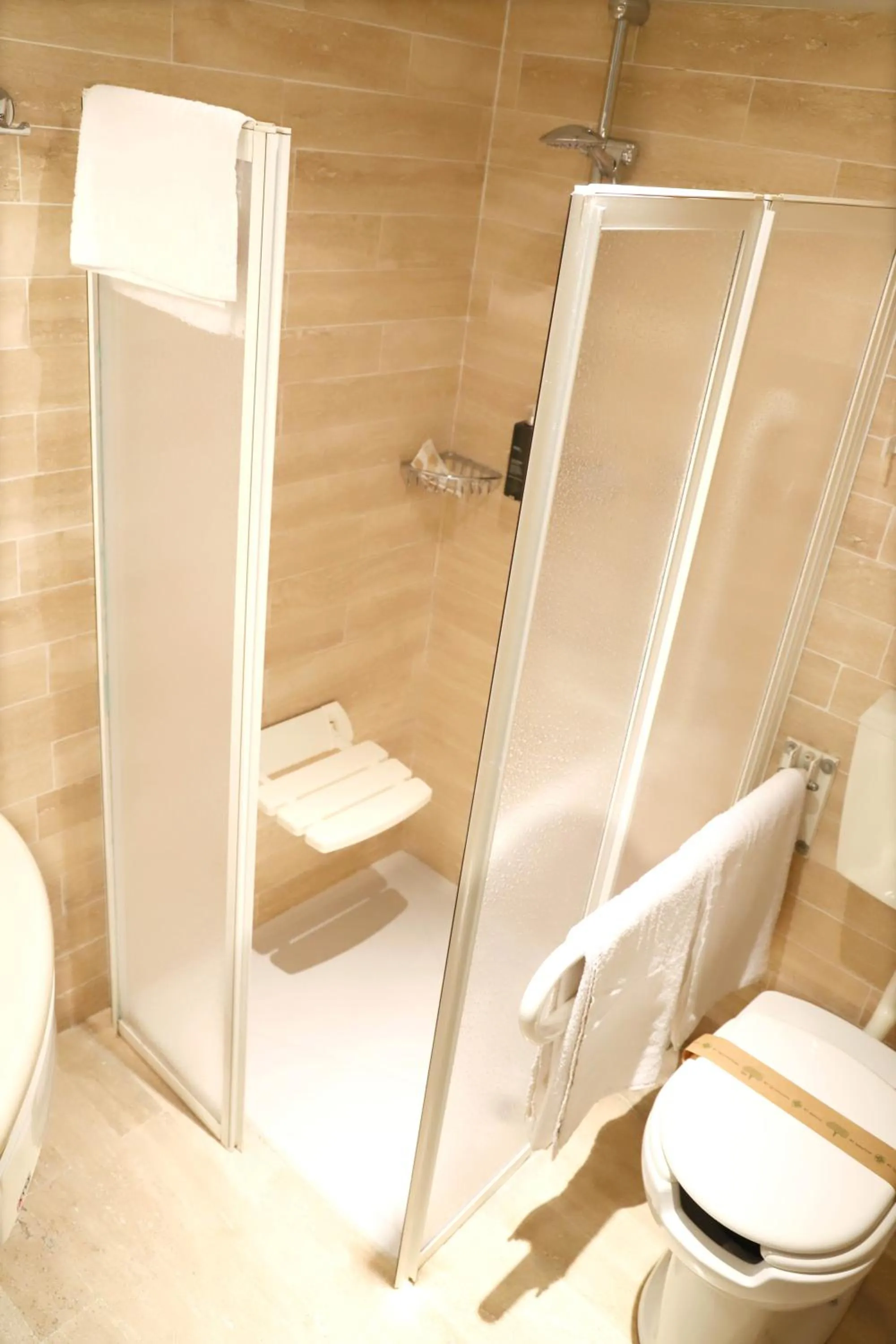 Bathroom in Albergo Cantiani