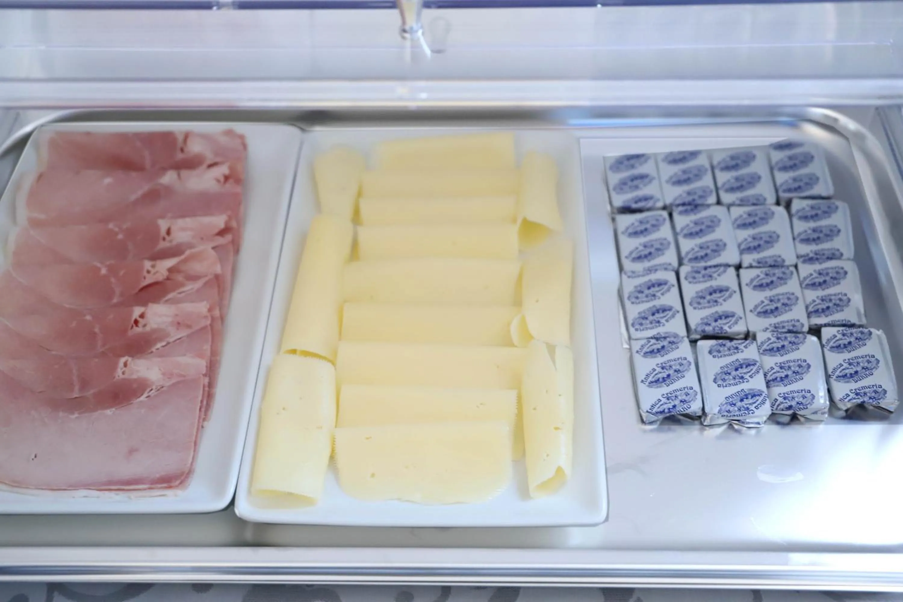 Breakfast in Albergo Cantiani