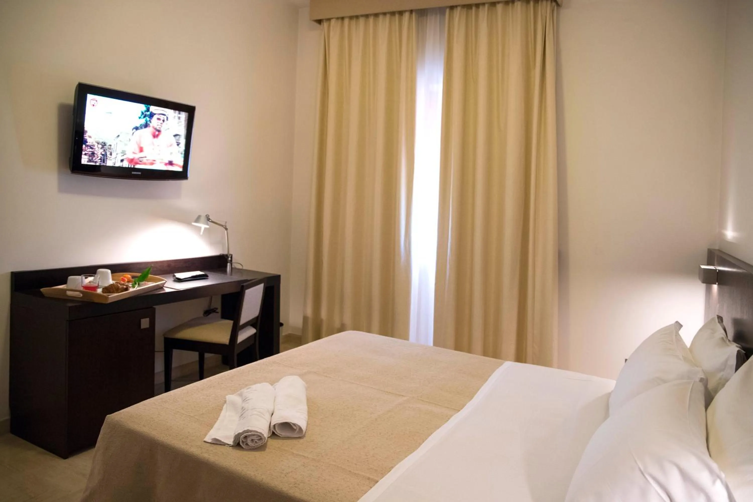 Bed in Albergo Cantiani