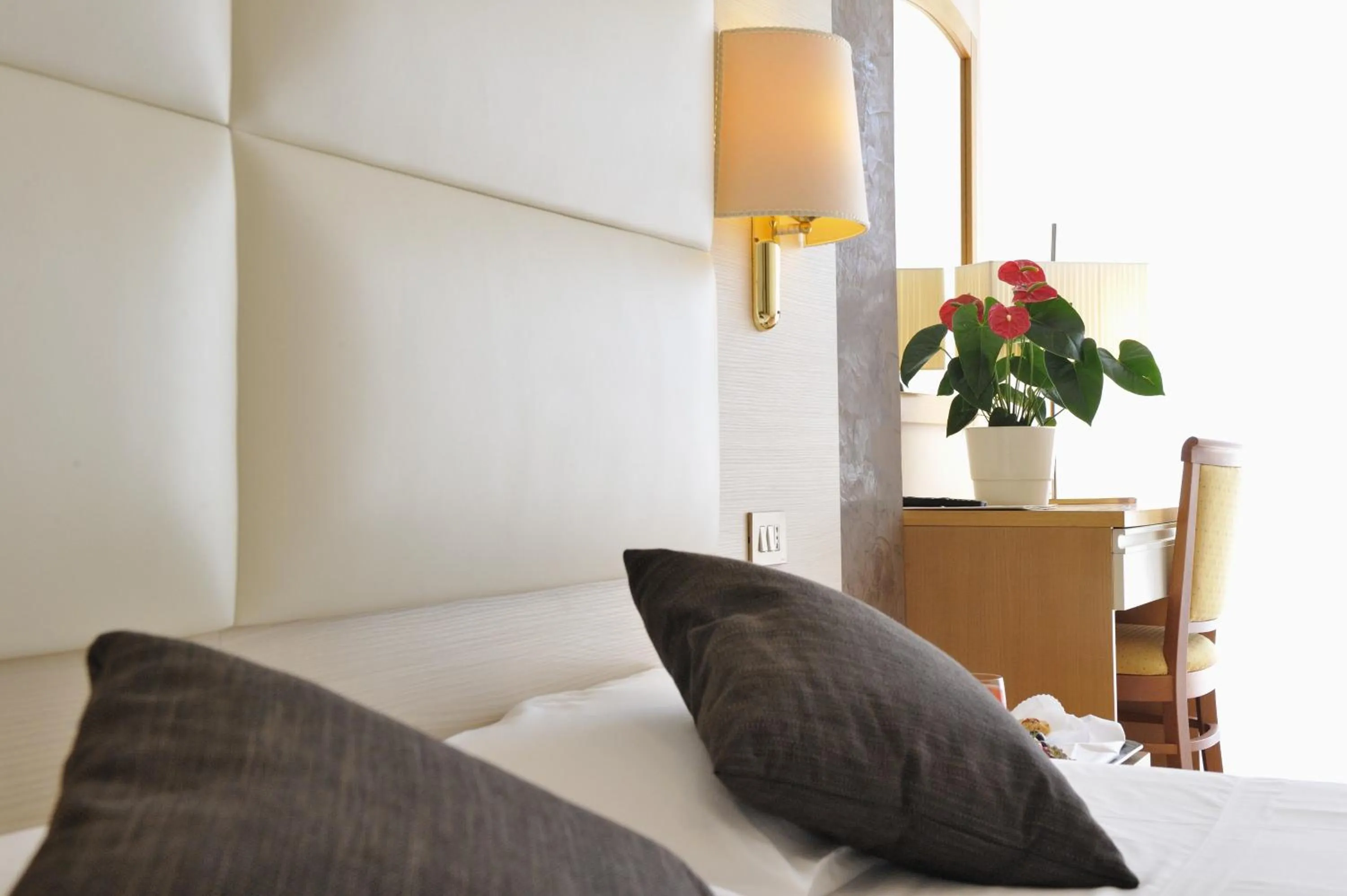 Decorative detail, Bed in Hotel Conca Verde