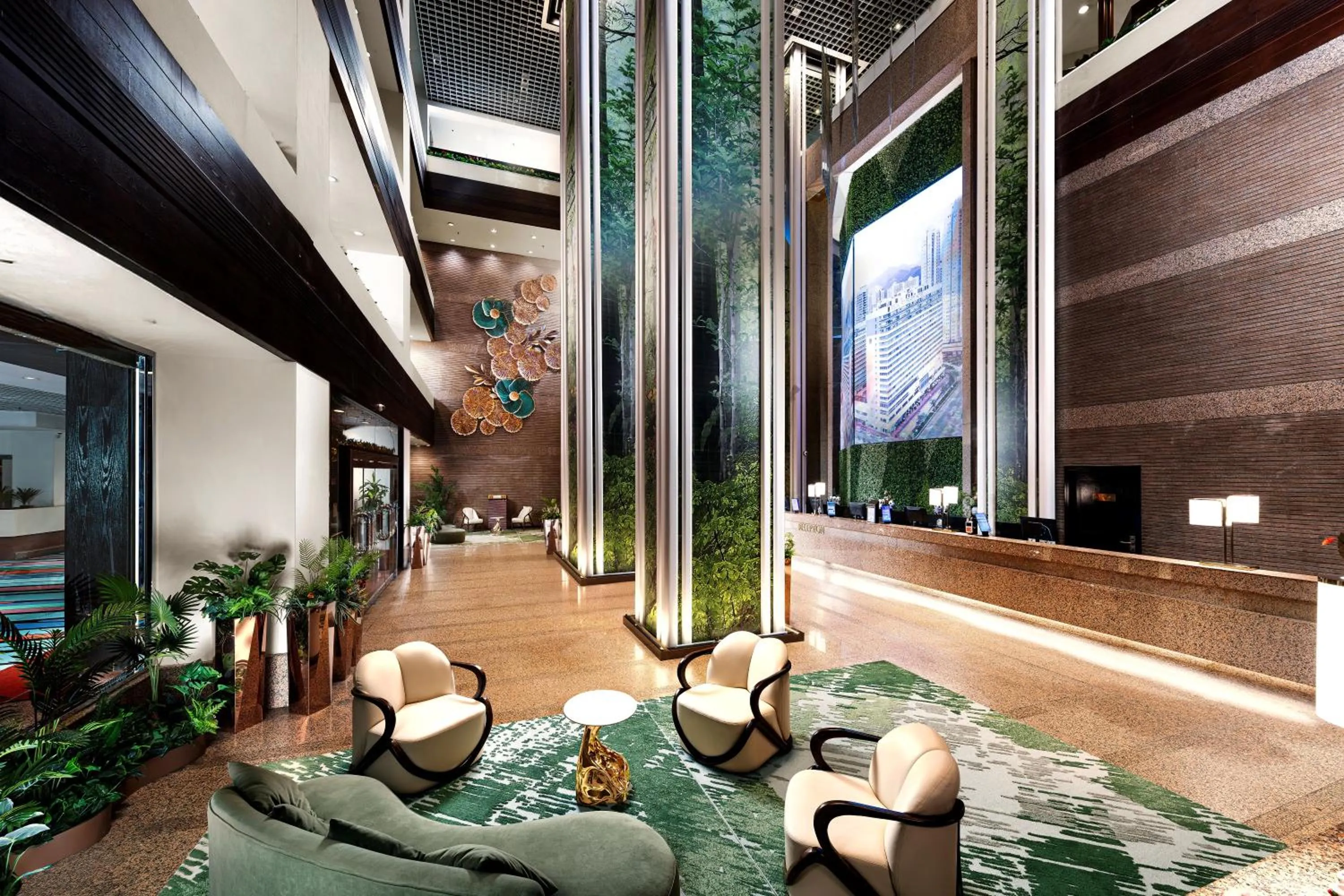 Lobby or reception in Regal Riverside Hotel