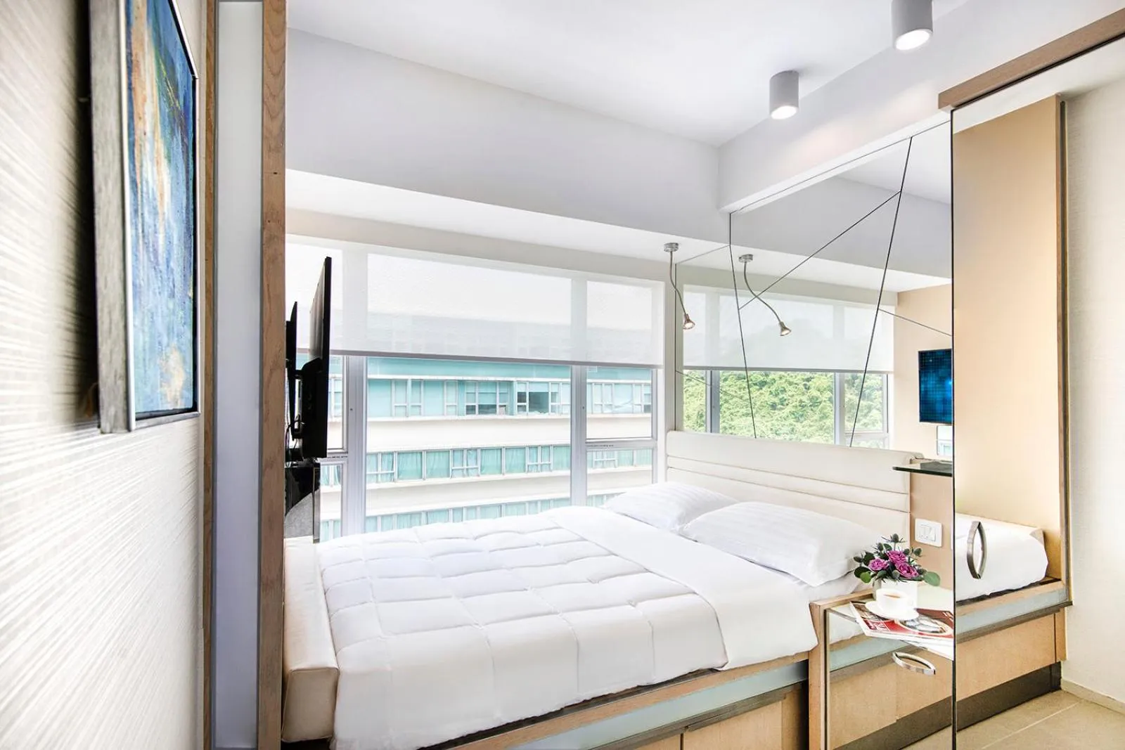 Standard Queen Room in Regal Riverside Hotel