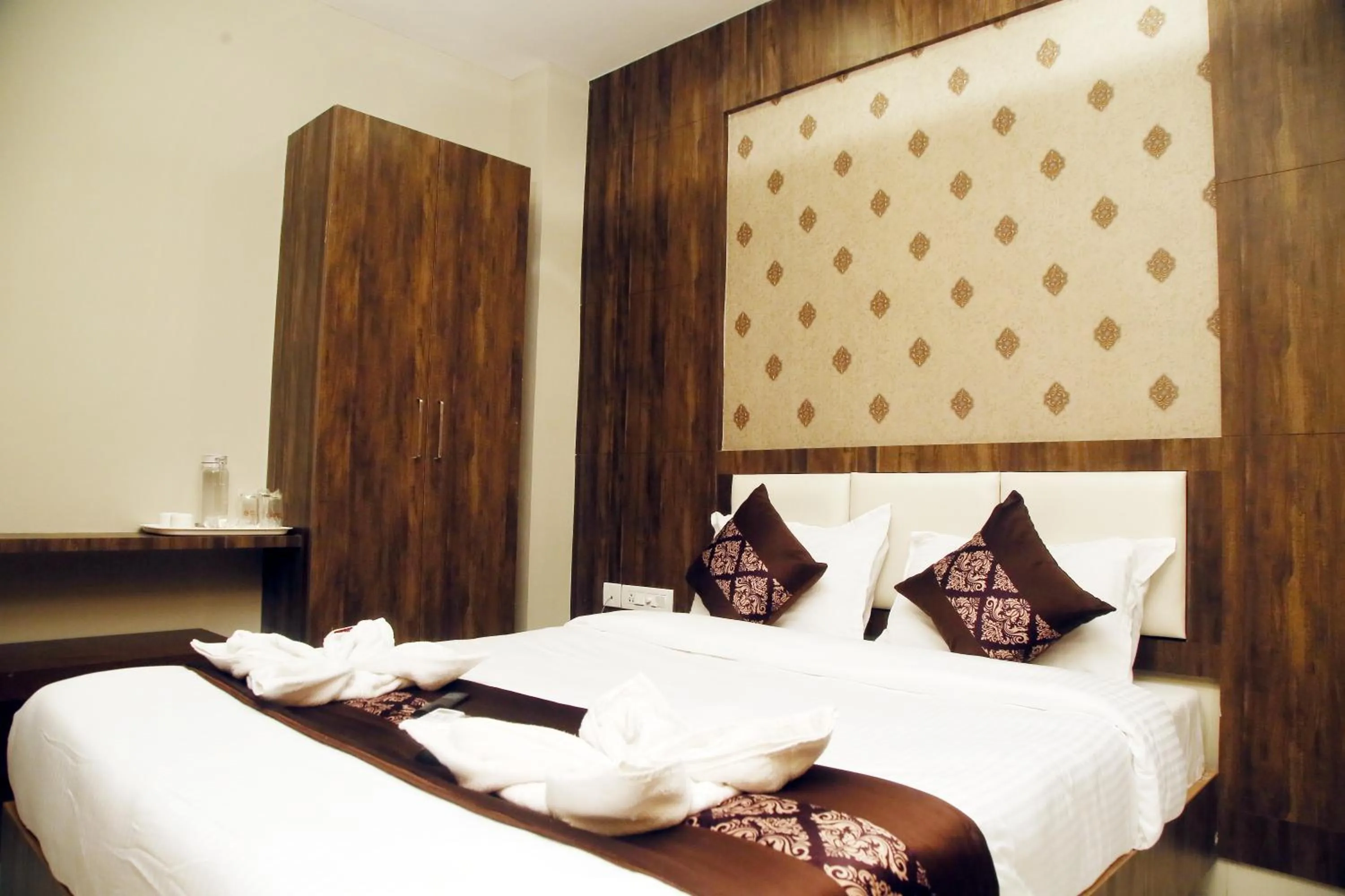 Bedroom, Bed in Grand Oliver