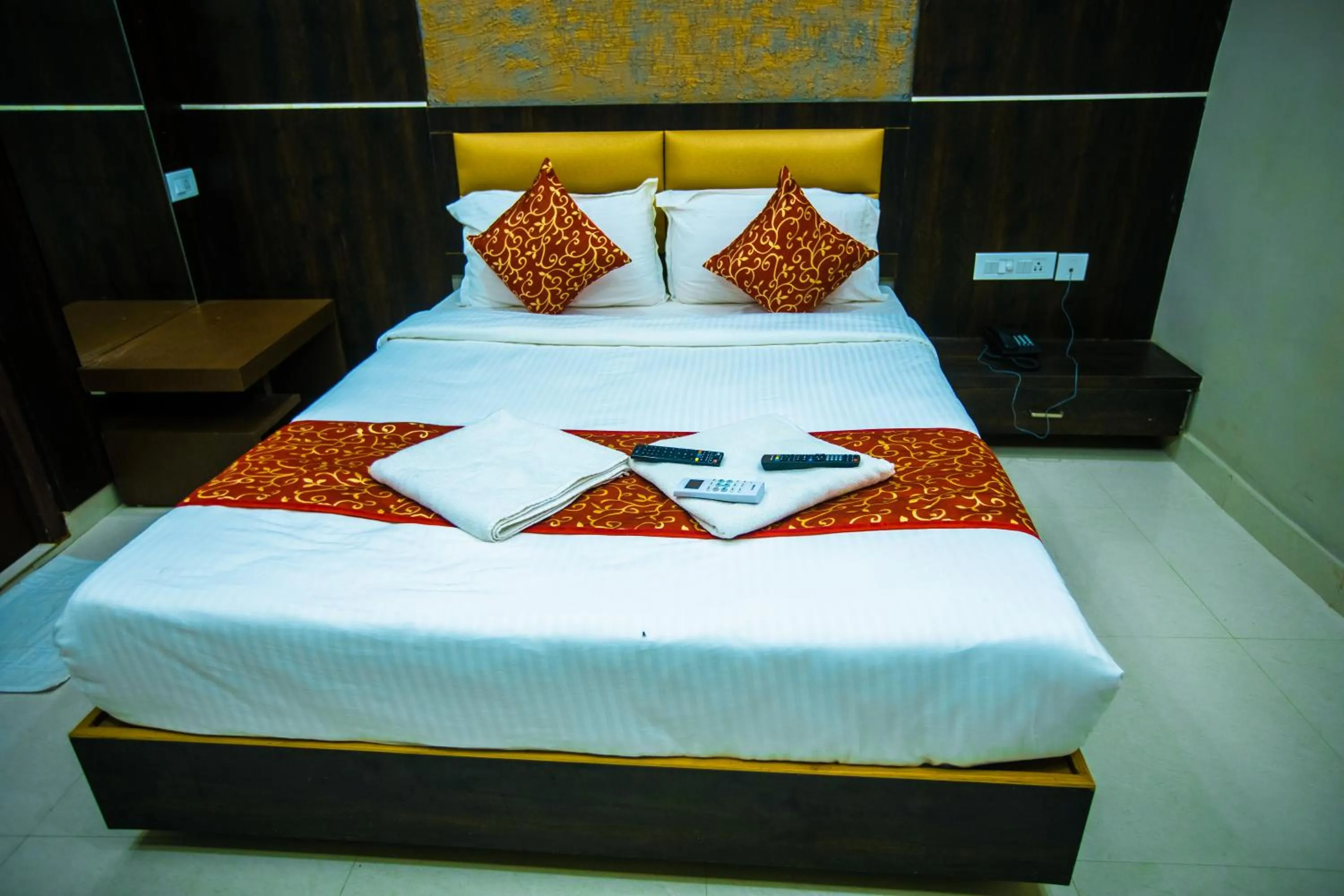 Photo of the whole room, Bed in Grand Oliver