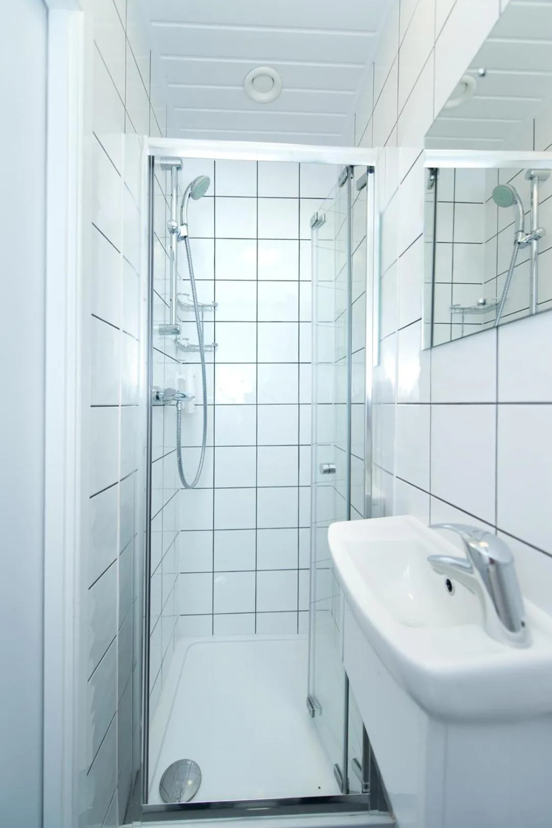 Bathroom in Angus Hotel