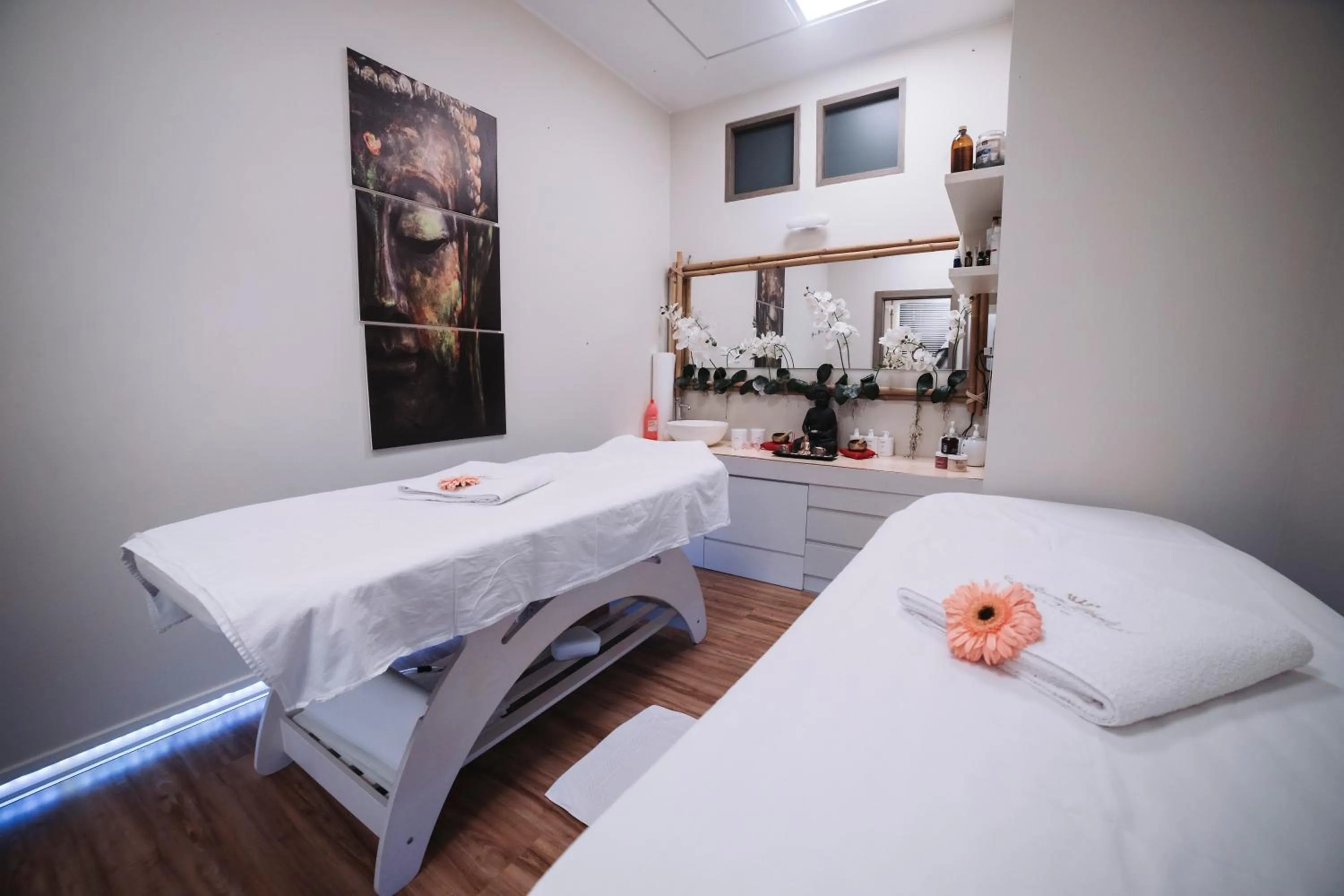 Massage, Bed in Barone Liberty & Luxury SPA-Boutique Hotel