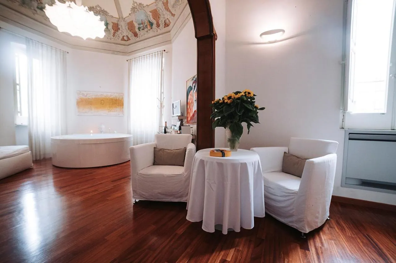 Hot Tub in Barone Liberty & Luxury SPA-Boutique Hotel