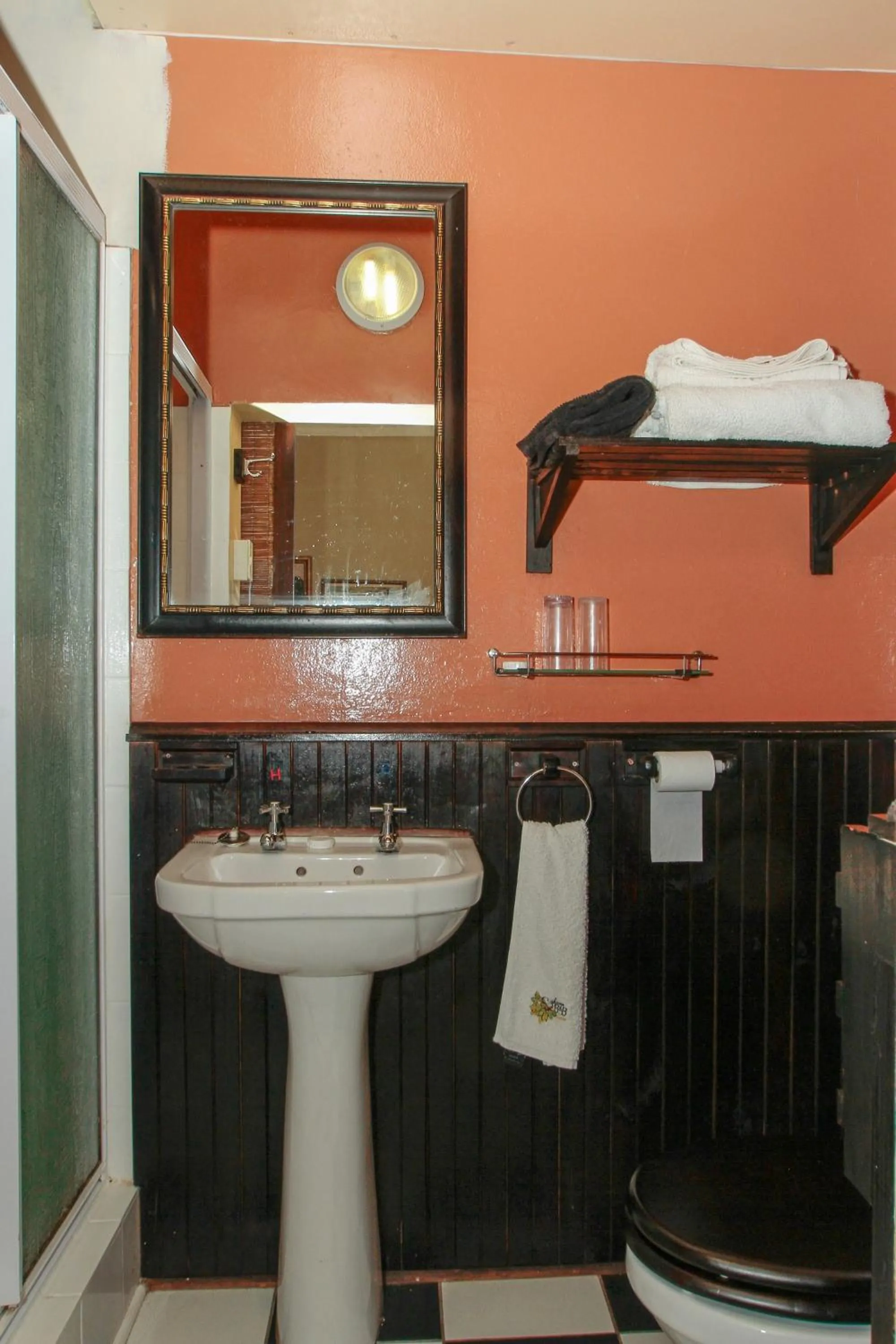 Toilet in Acorn B&B in Durban