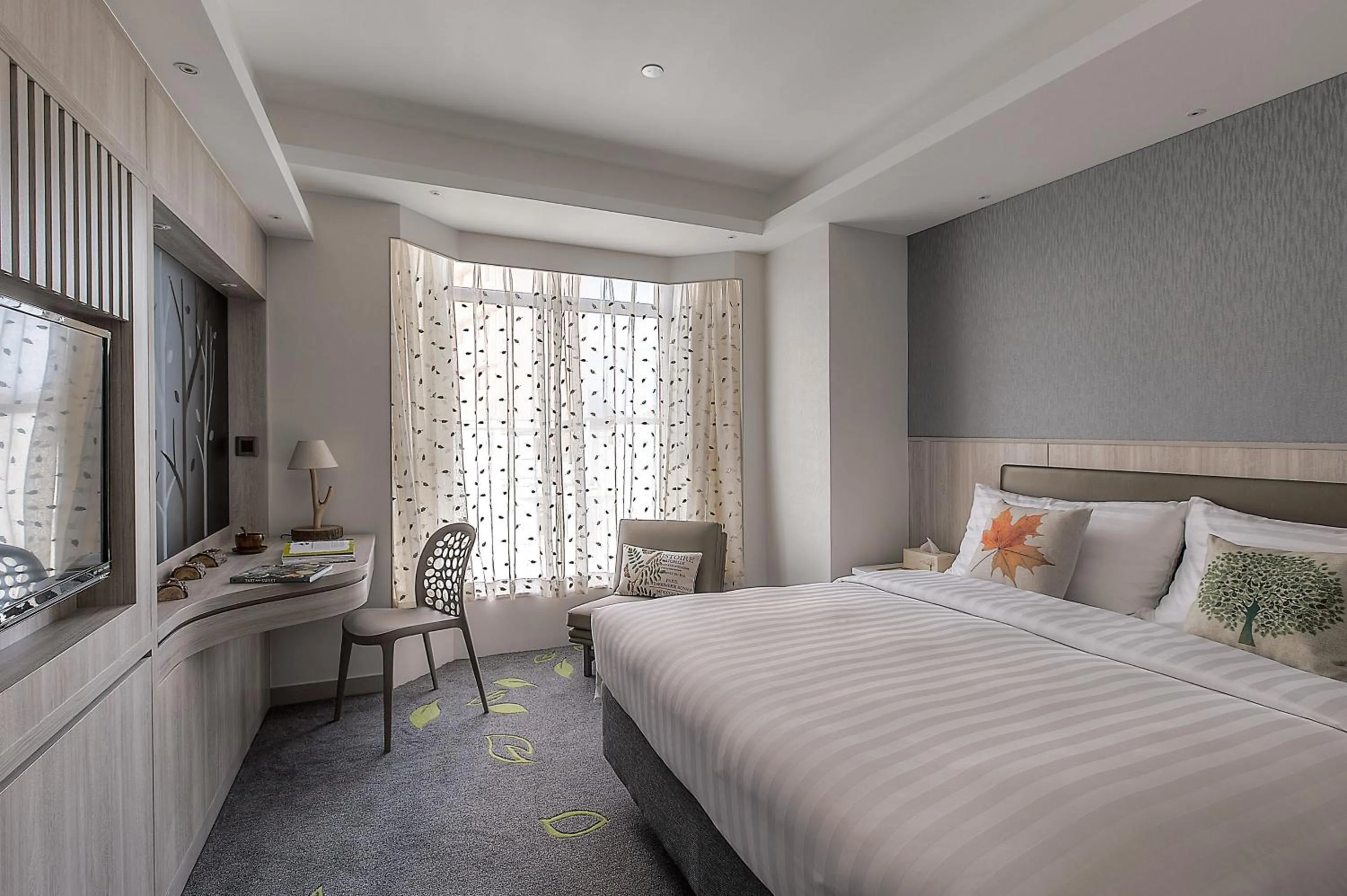 Bed in Stanford Hillview Hotel Hong Kong