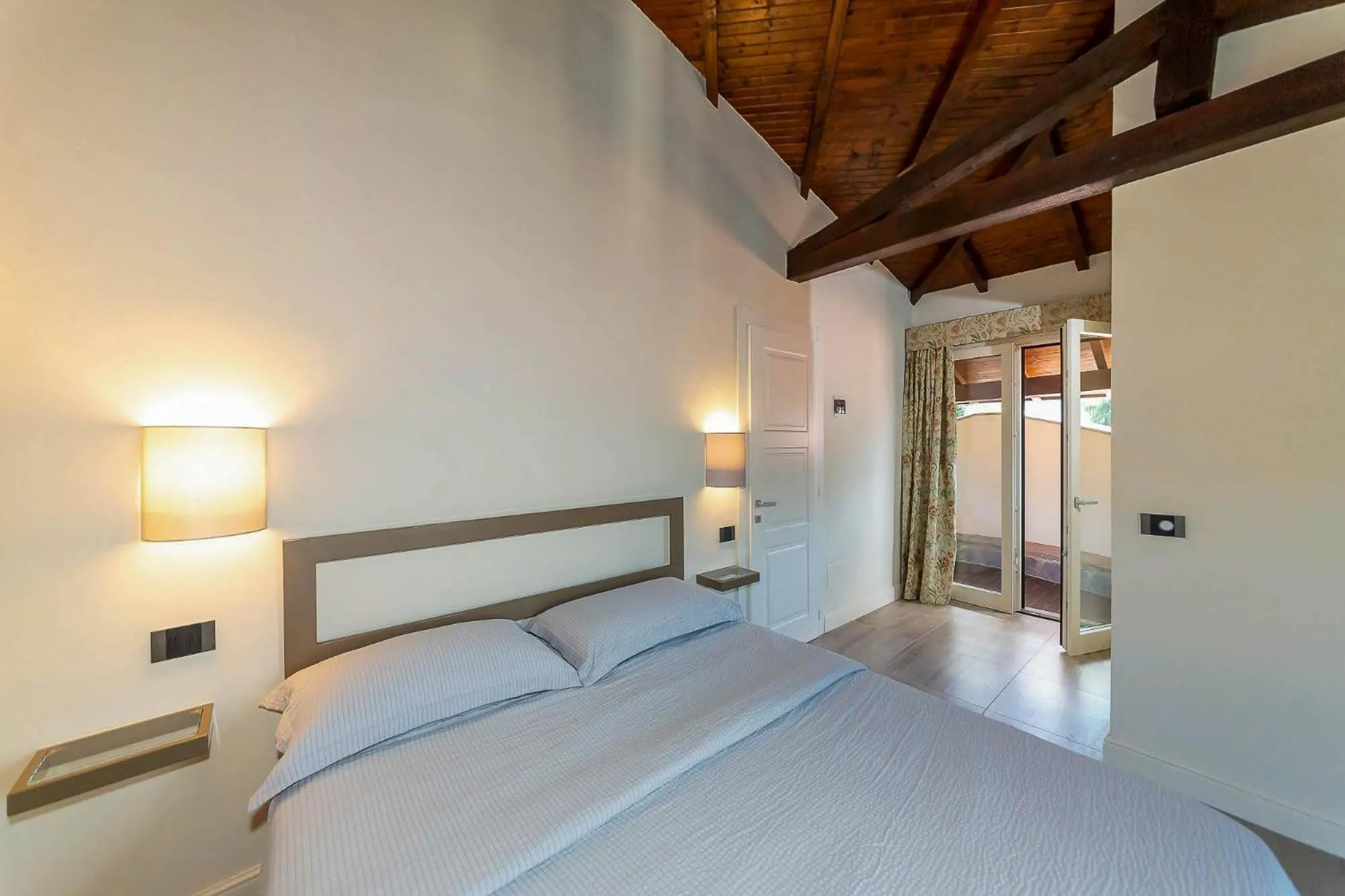 Bedroom, Bed in Villa Sarchi