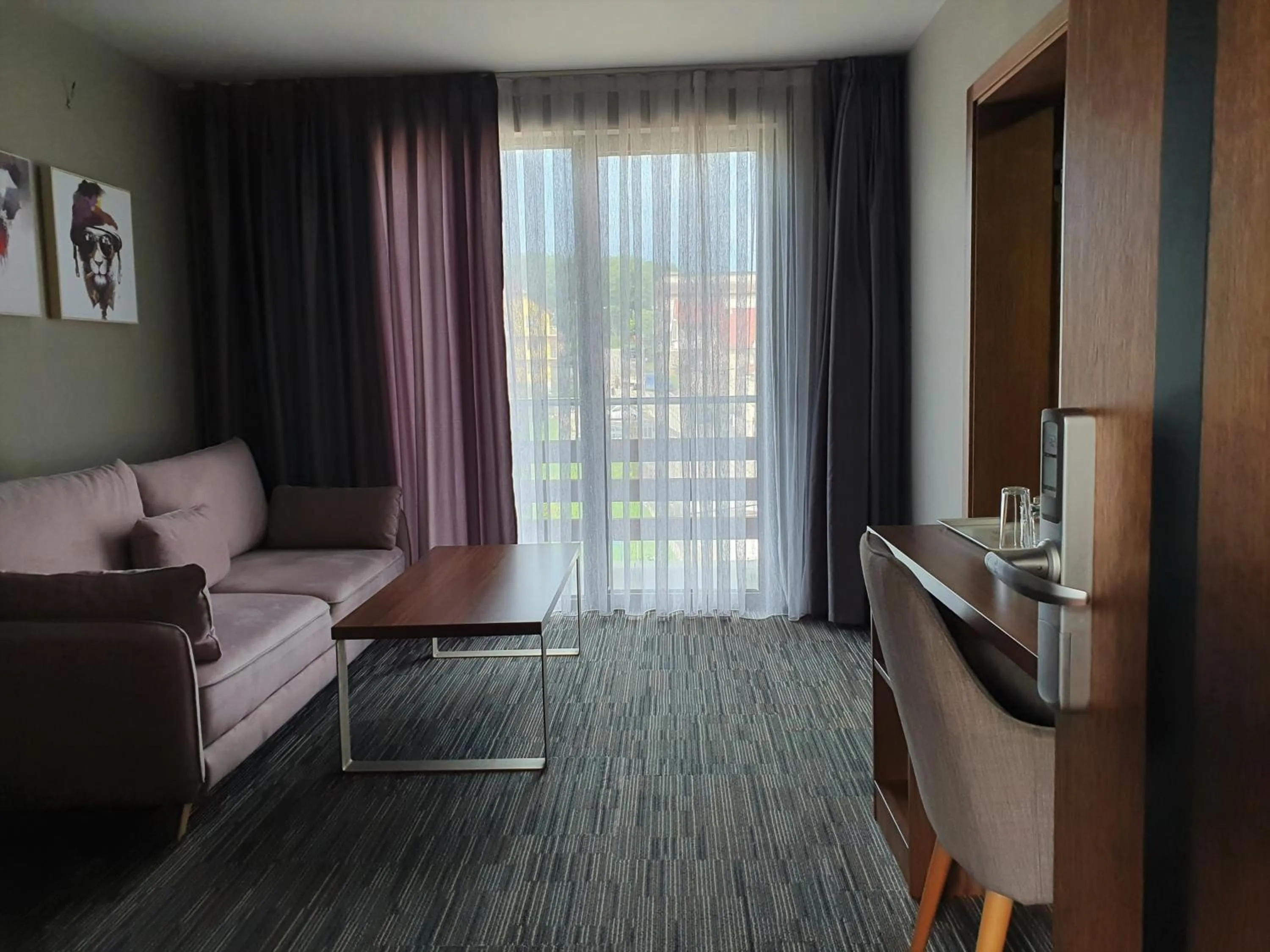 Family Suite (2 Adults + 2 Children) in Vila Topaz