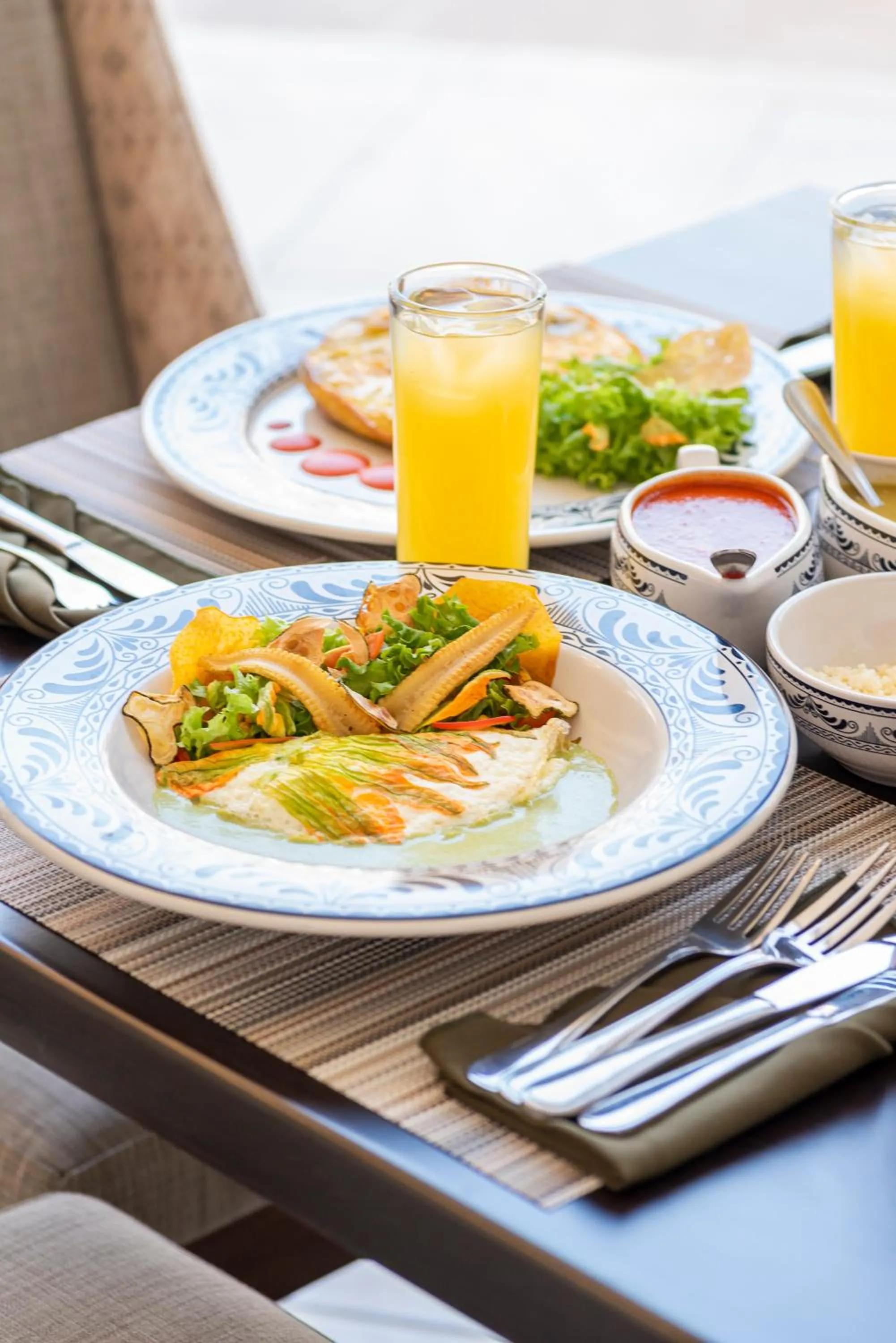 Restaurant/places to eat in Gran Hotel Mexico by Solaris