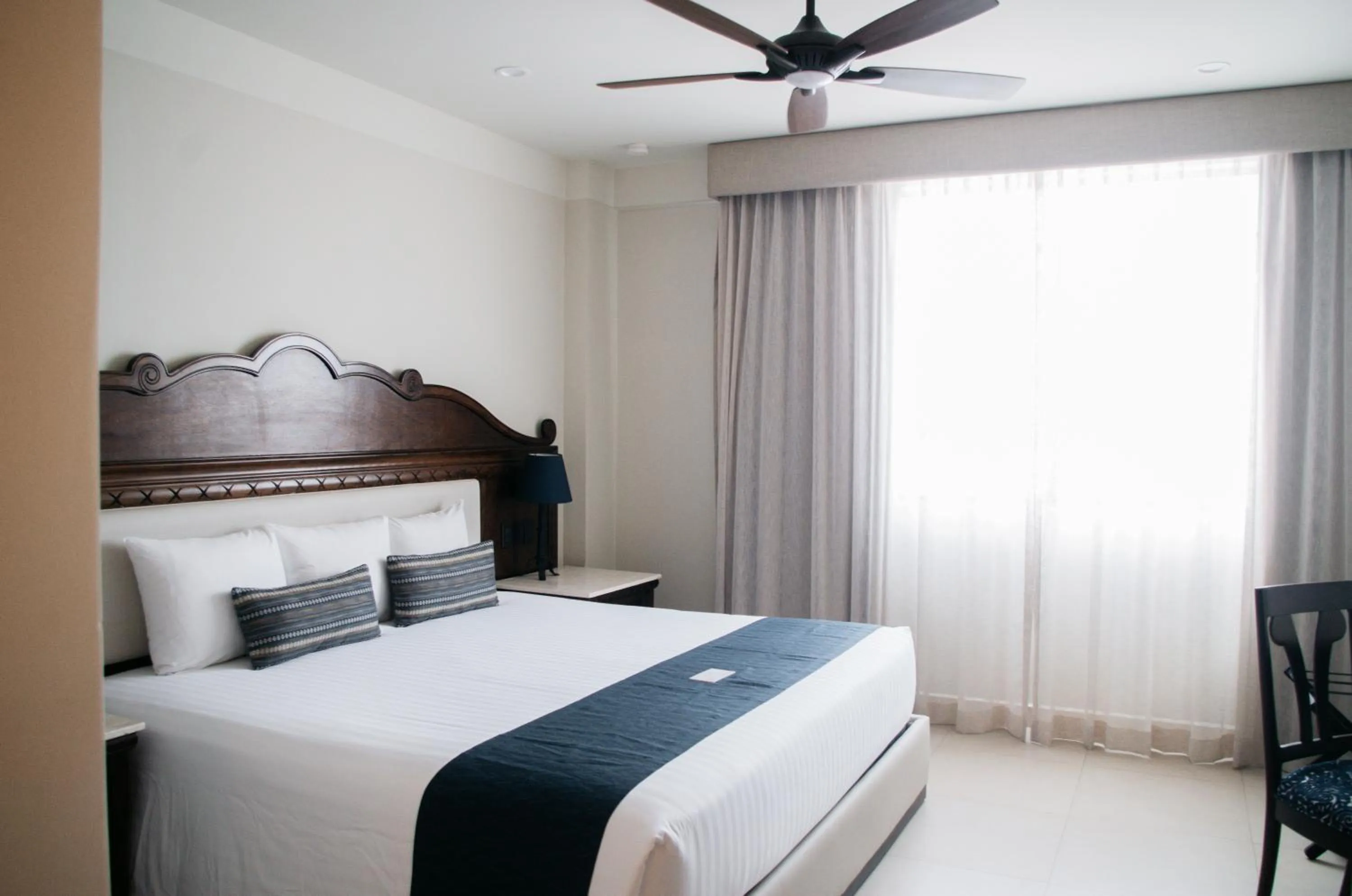 Bedroom, Bed in Gran Hotel Mexico by Solaris