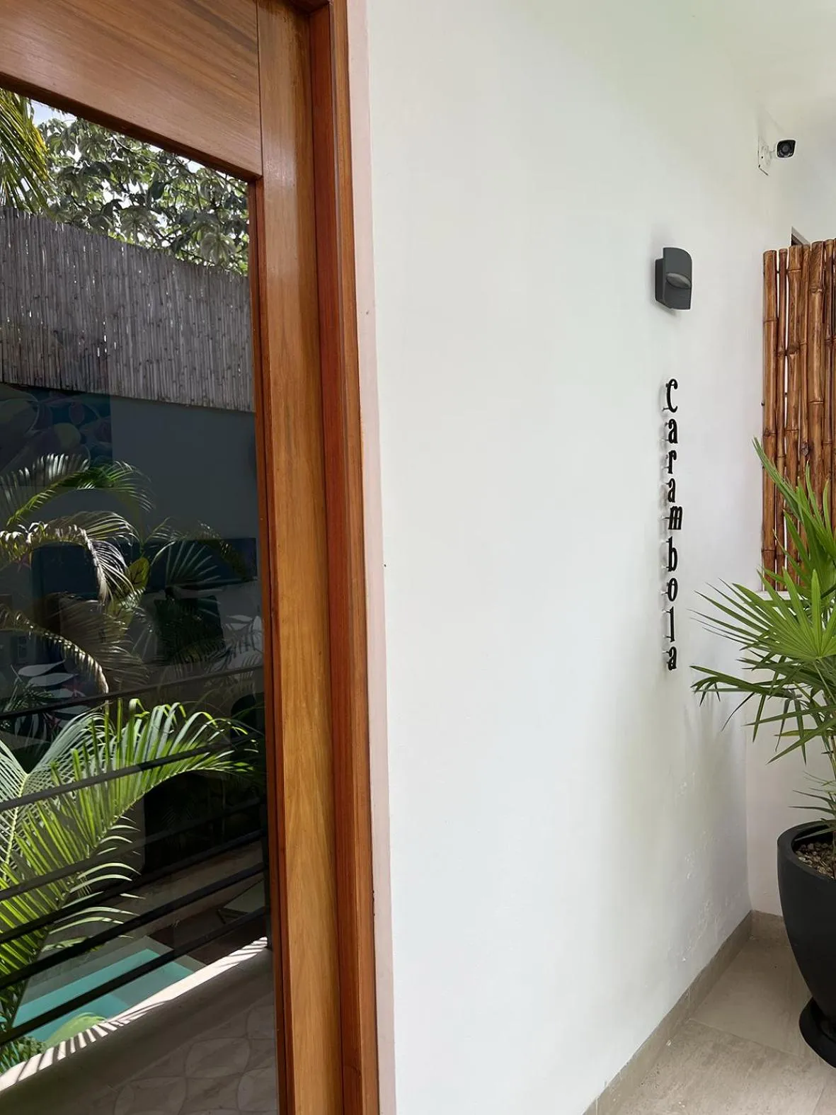 Facade/entrance in Latino Hotel Boutique