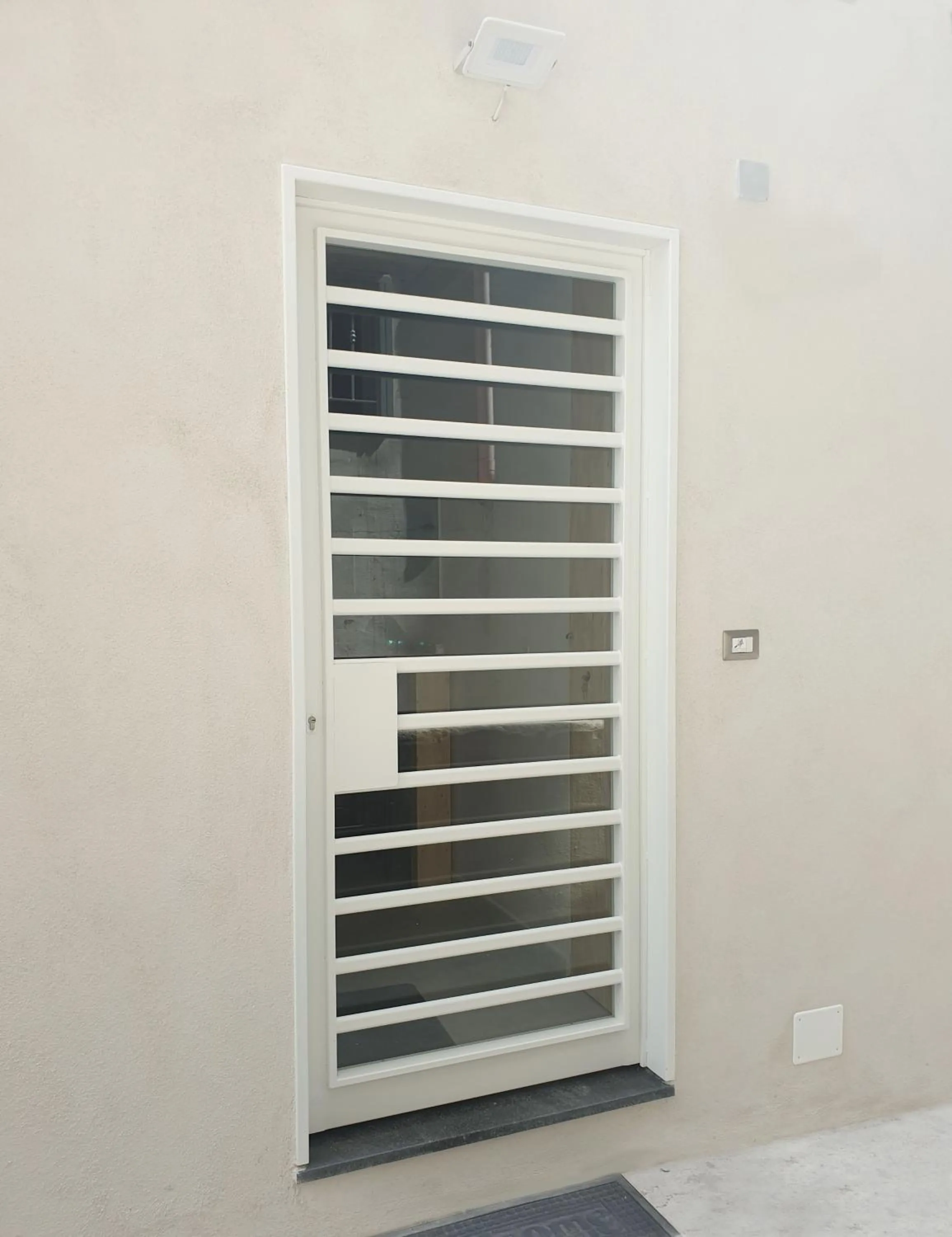 Facade/entrance in B&B Oplonti Resort