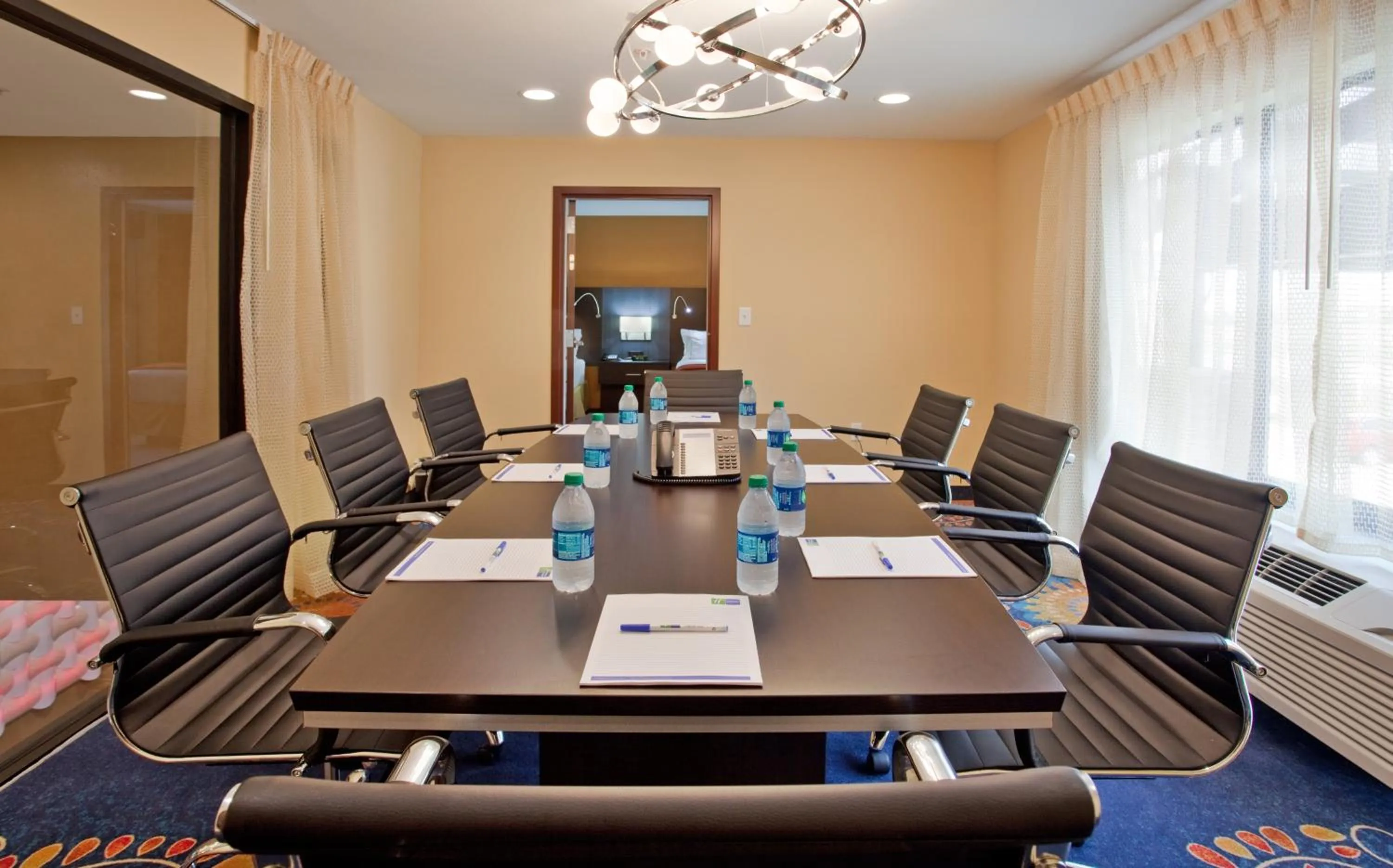 Meeting/conference room in Holiday Inn Express & Suites St Louis Airport by IHG