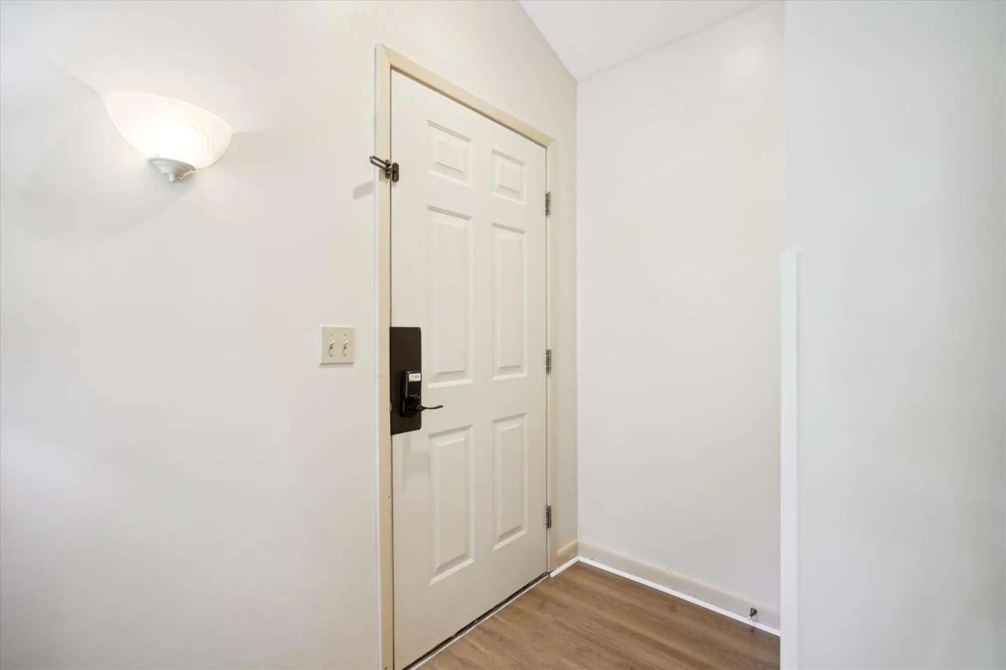 Facade/entrance in Cedarbrook Standard Hotel Room 204