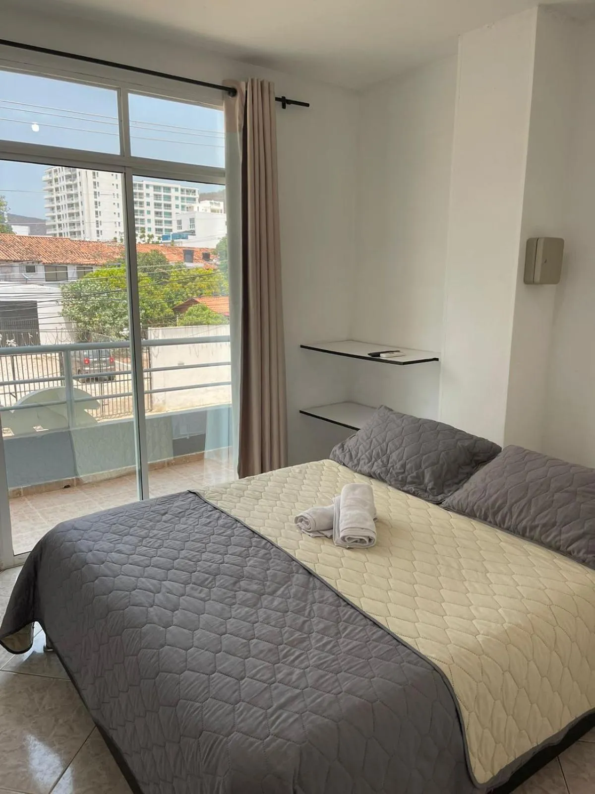 Bed in Apartahotel Tukasa Rodadero