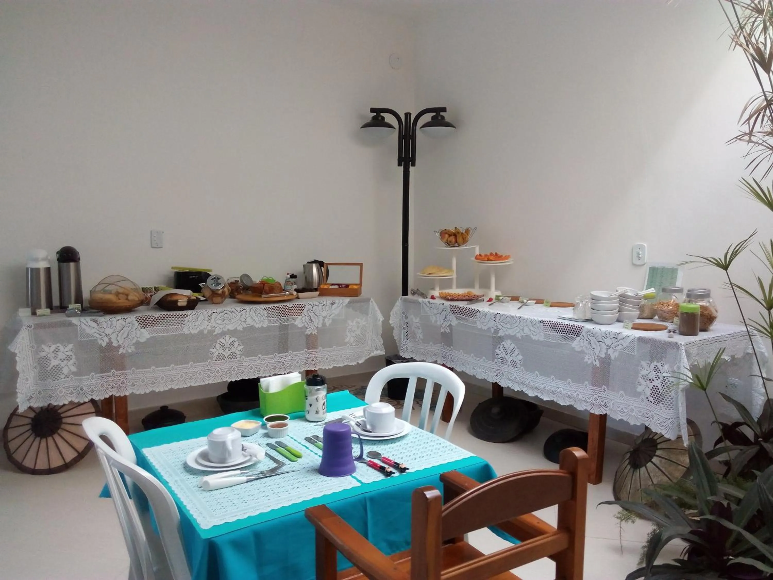 Restaurant/places to eat in Pousada Chez Moi