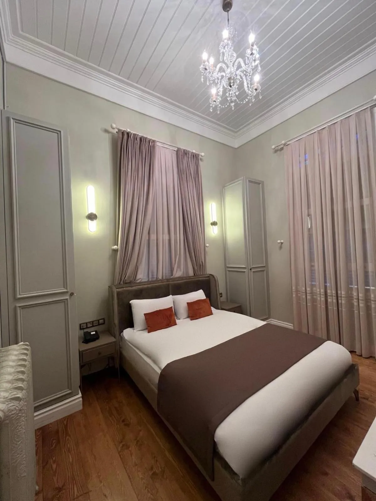 Bed in Triada Hotel Büyükada