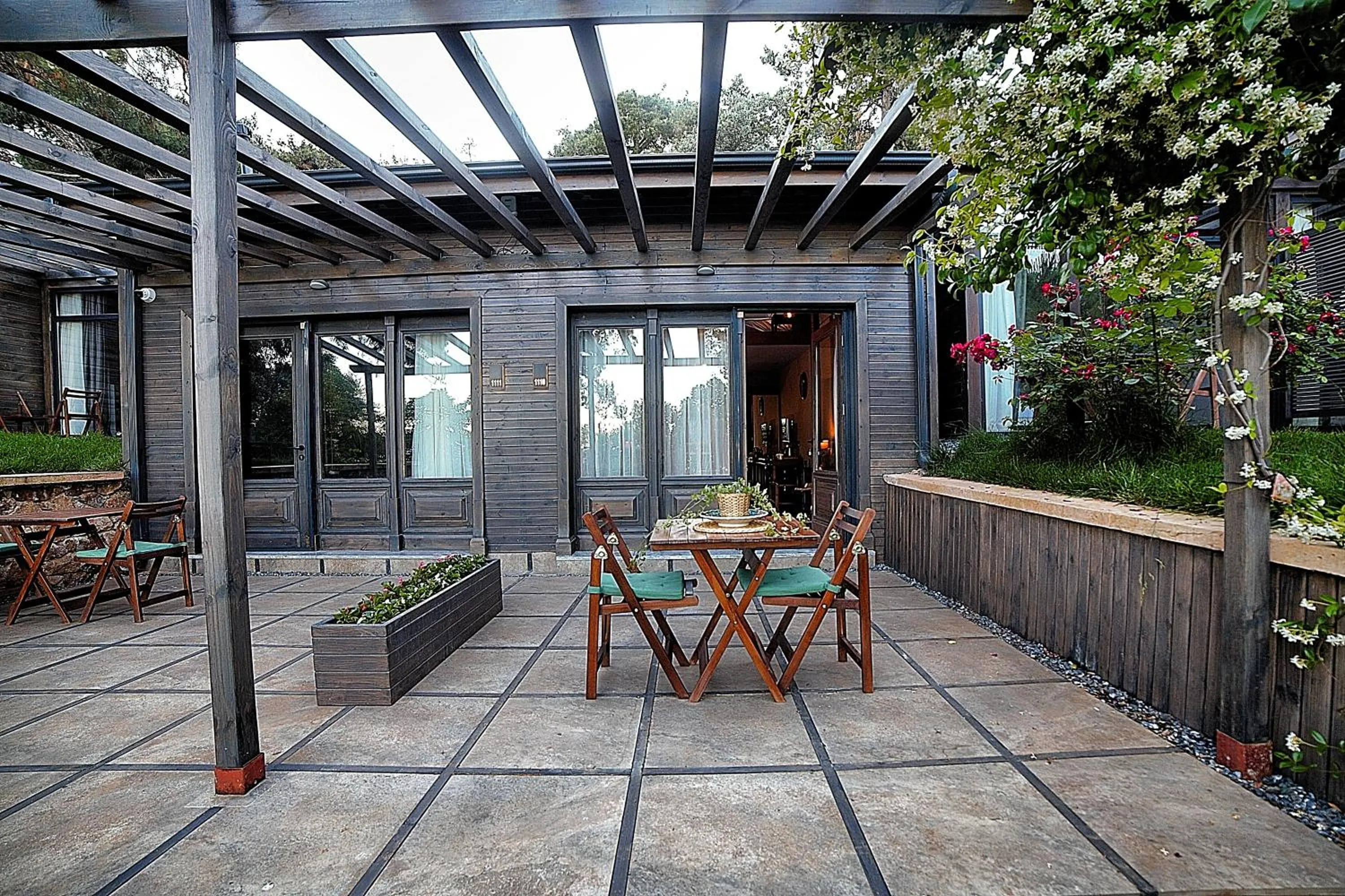 Patio in Triada Hotel Büyükada