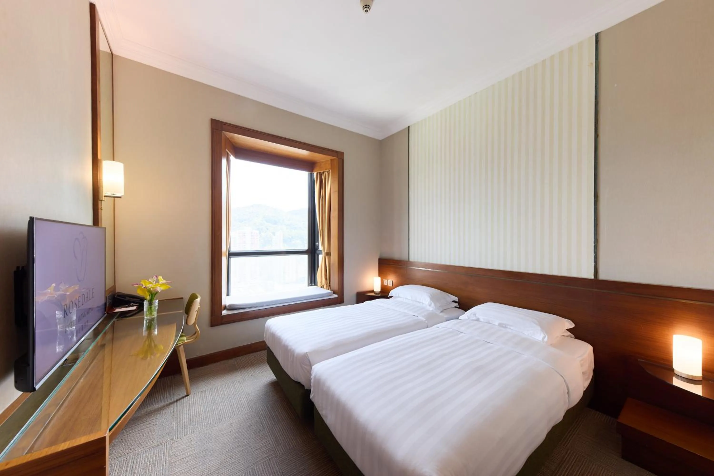 Bed in Rosedale Hotel Hong Kong