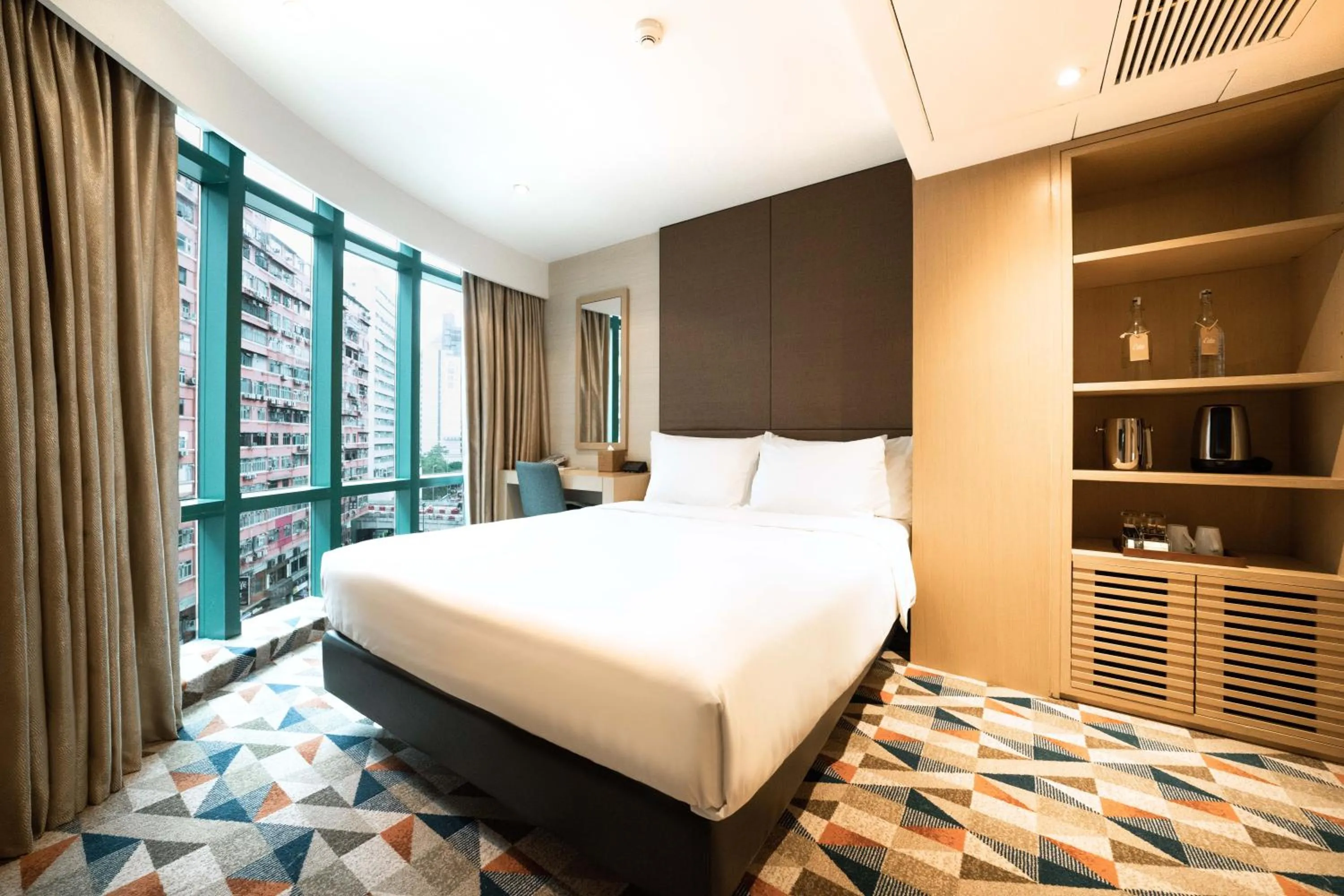 Bedroom, Bed in Eaton HK