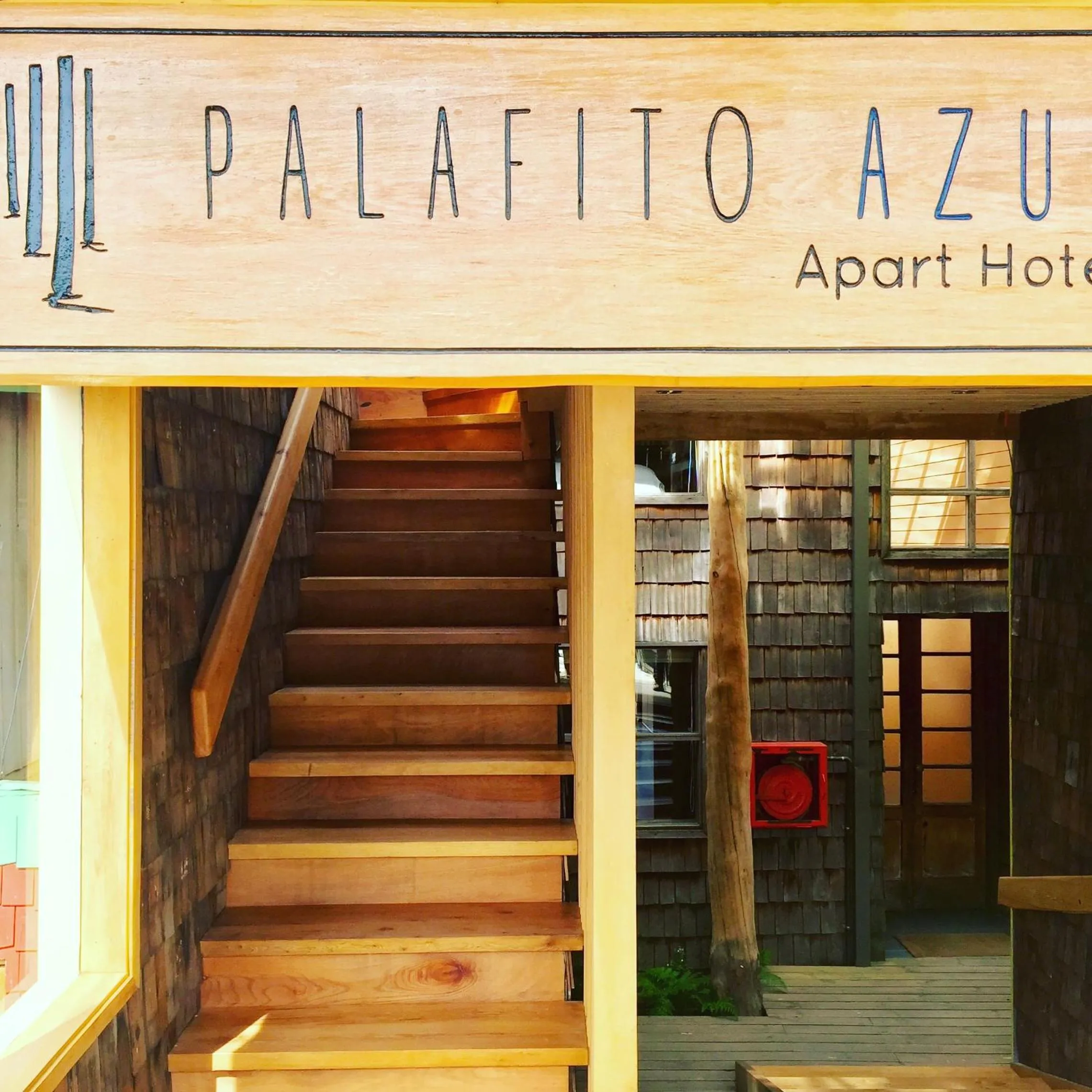 Palafito Azul Apart Hotel