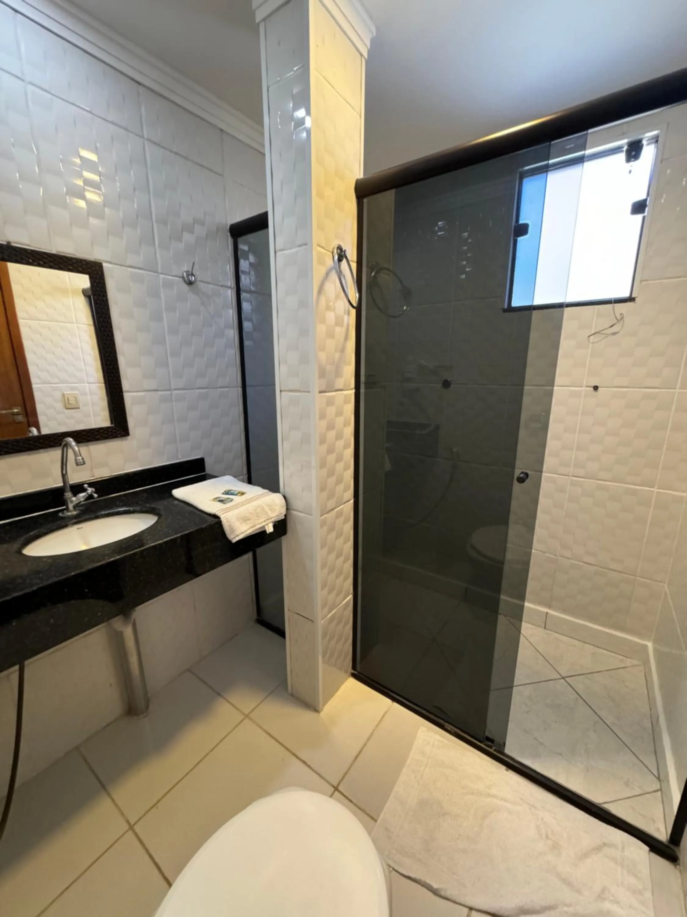 Bathroom in Hotel Estrela do Mar