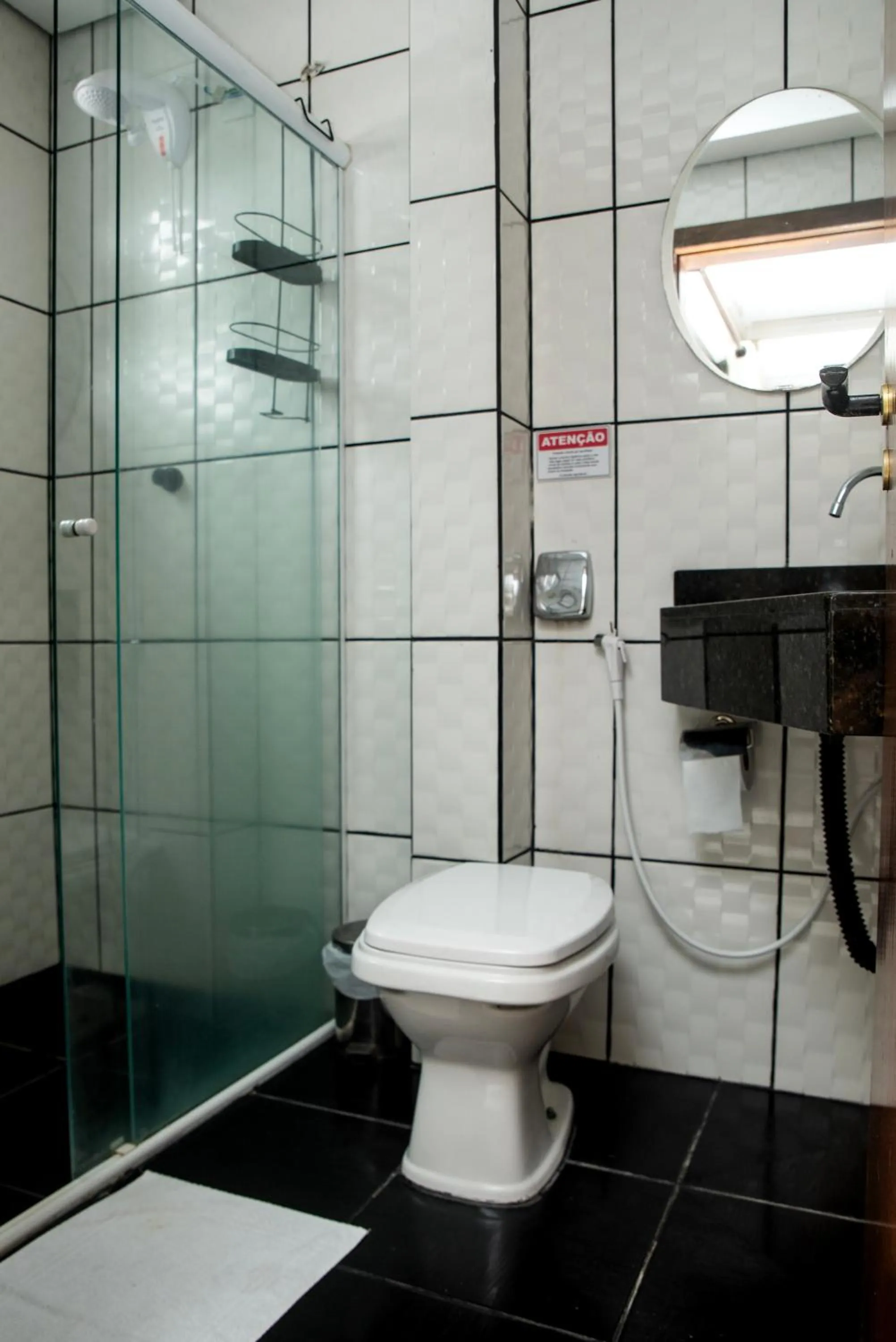 Bathroom in Hotel Estrela do Mar