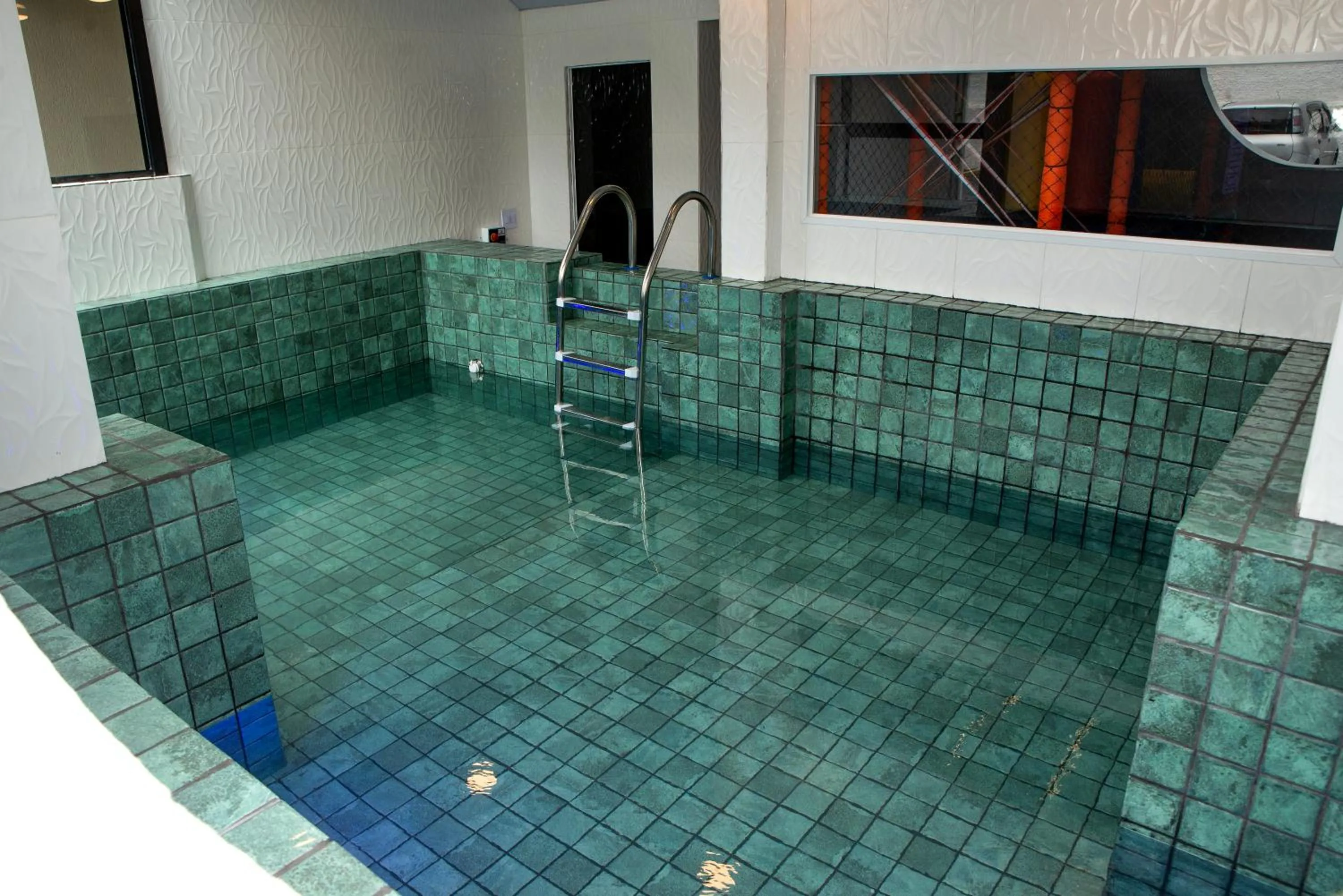 Swimming pool in Hotel Estrela do Mar