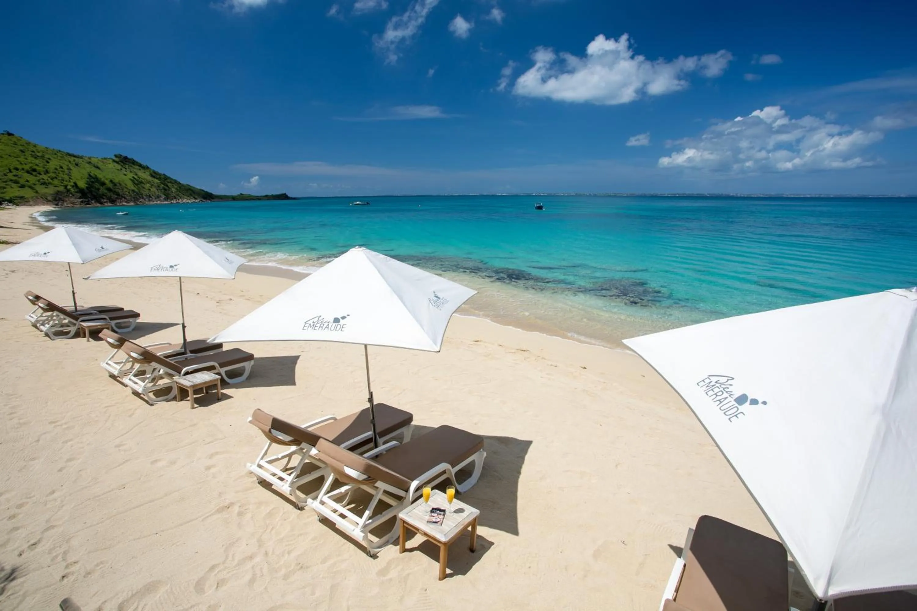 Beach in Bleu Emeraude Hotel