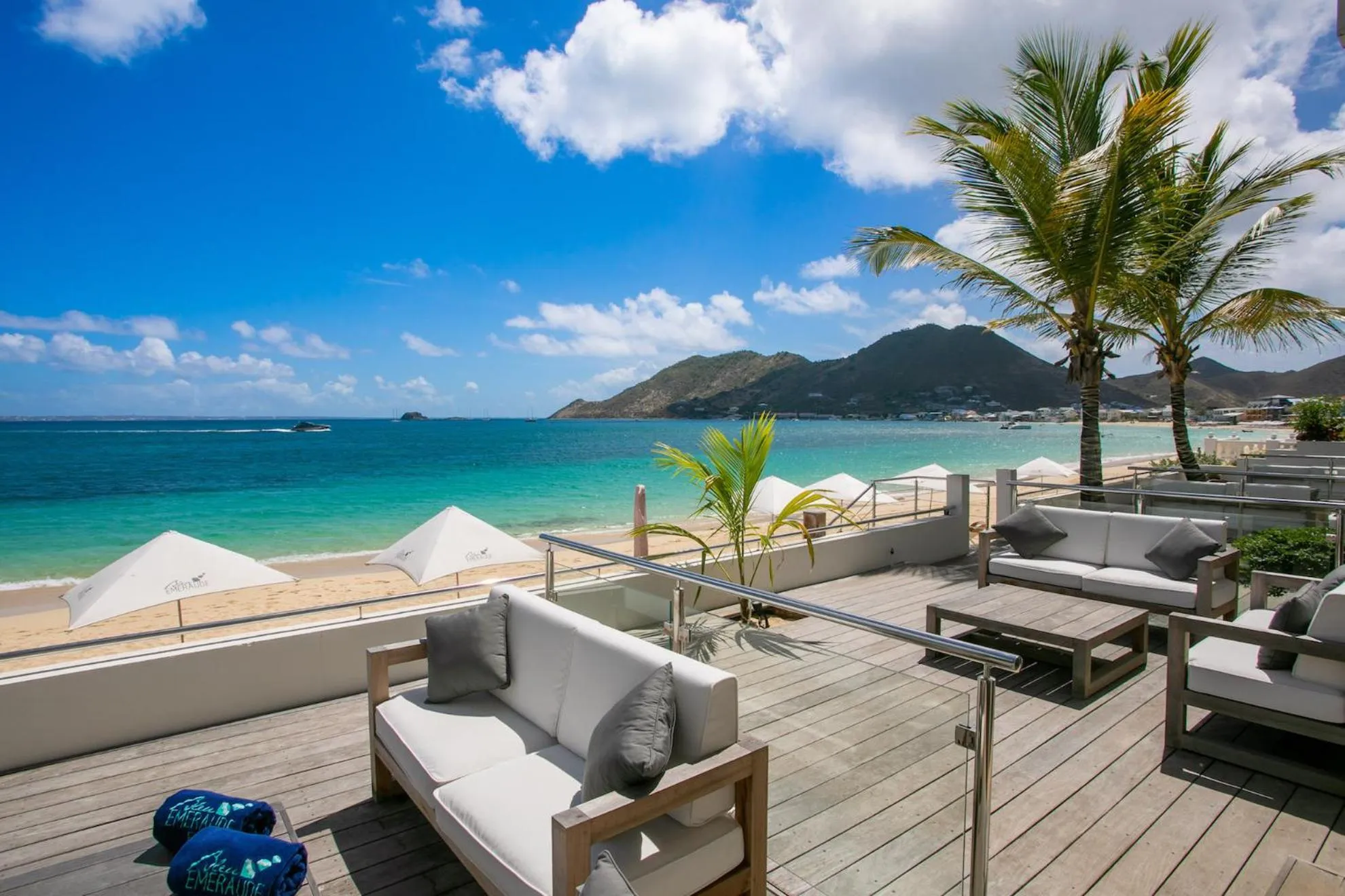 Patio in Bleu Emeraude Hotel