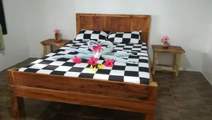 Bed in Bohol-Lahoy Dive Resort