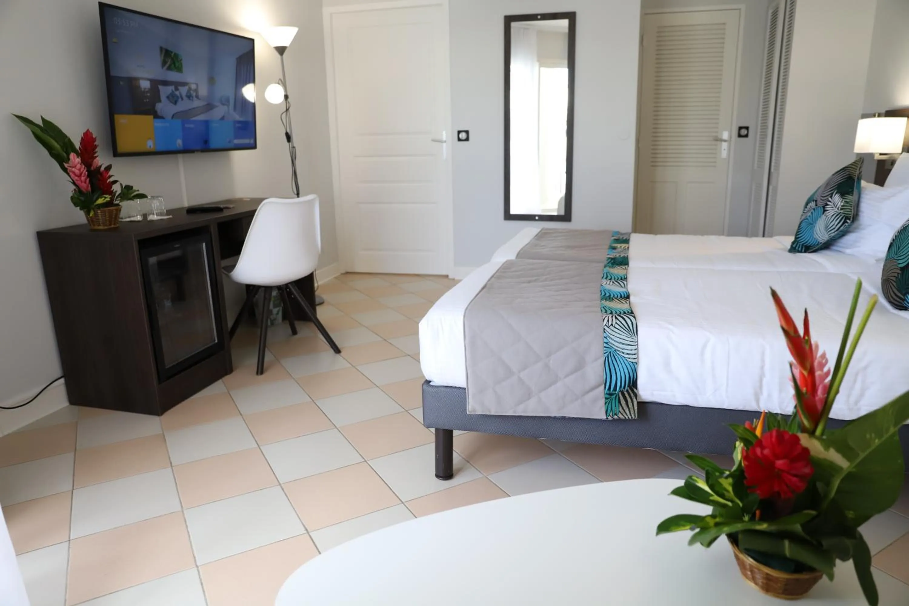 Bed in Hôtel Saint-Georges