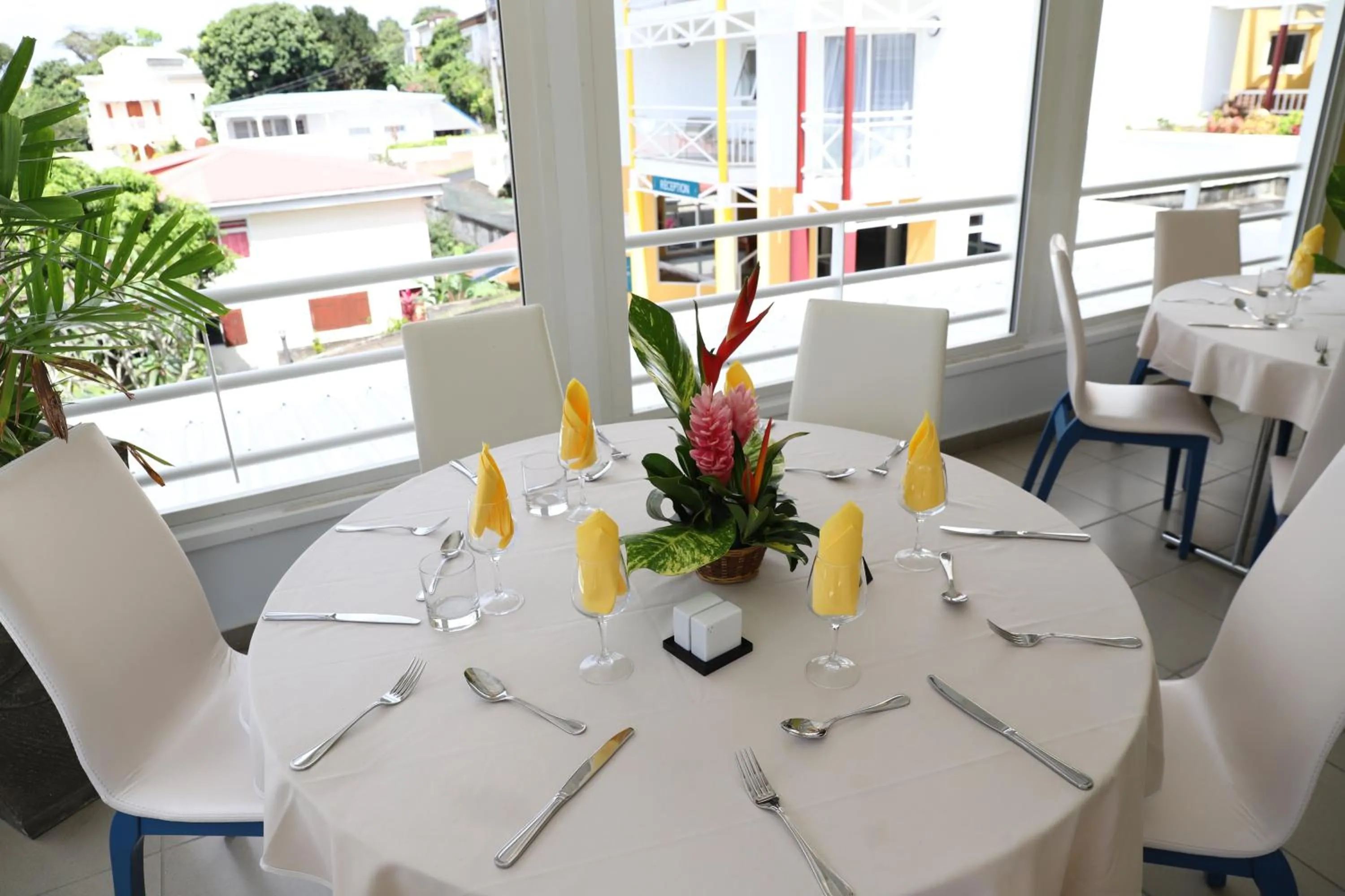 Restaurant/places to eat in Hôtel Saint-Georges