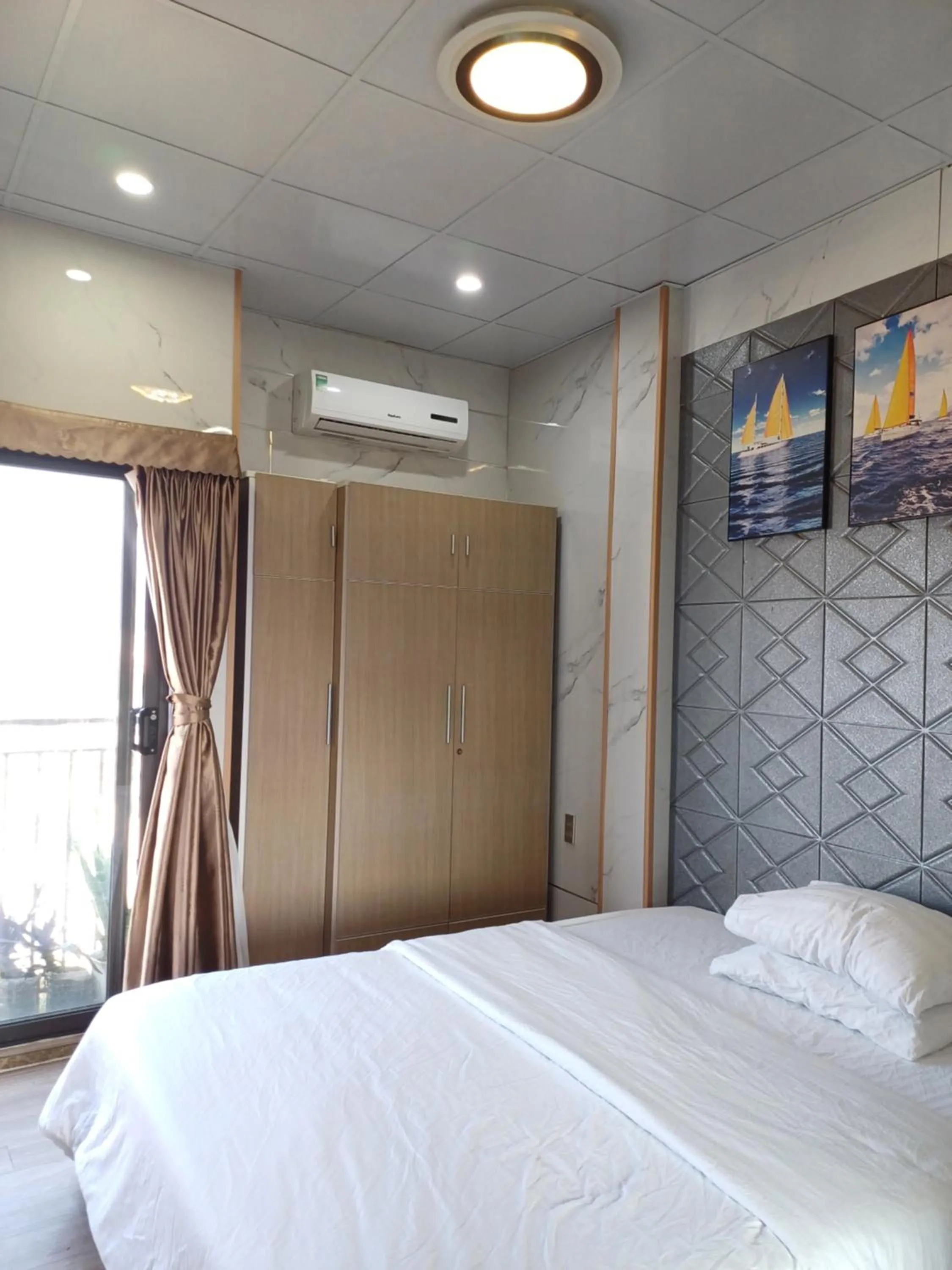 Bed in Seashine Apartment