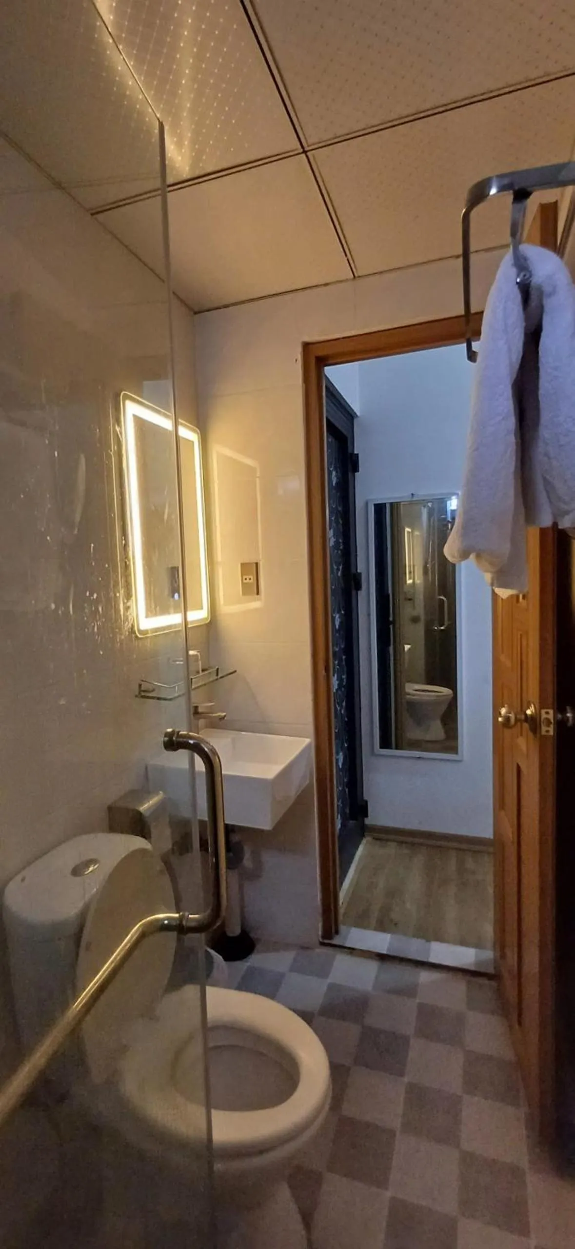 Bathroom in Seashine Apartment