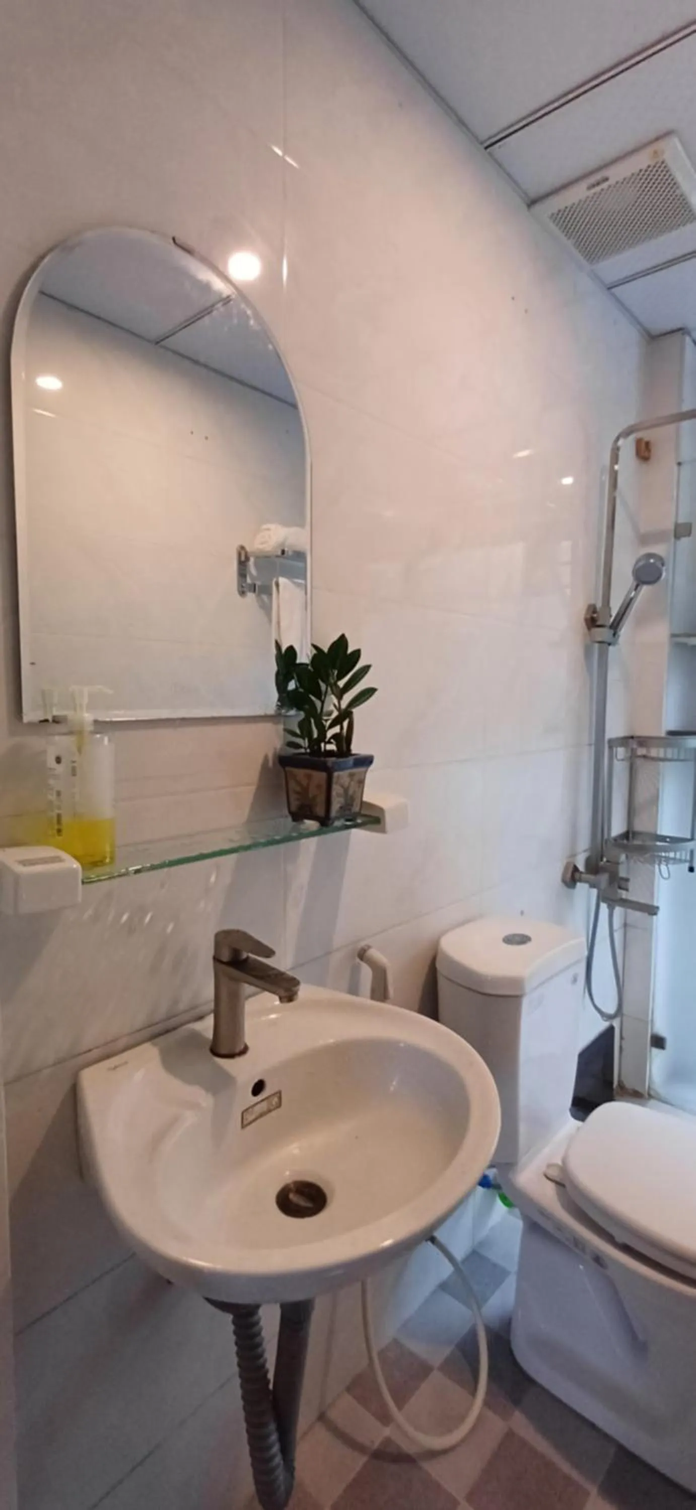 Toilet in Seashine Apartment