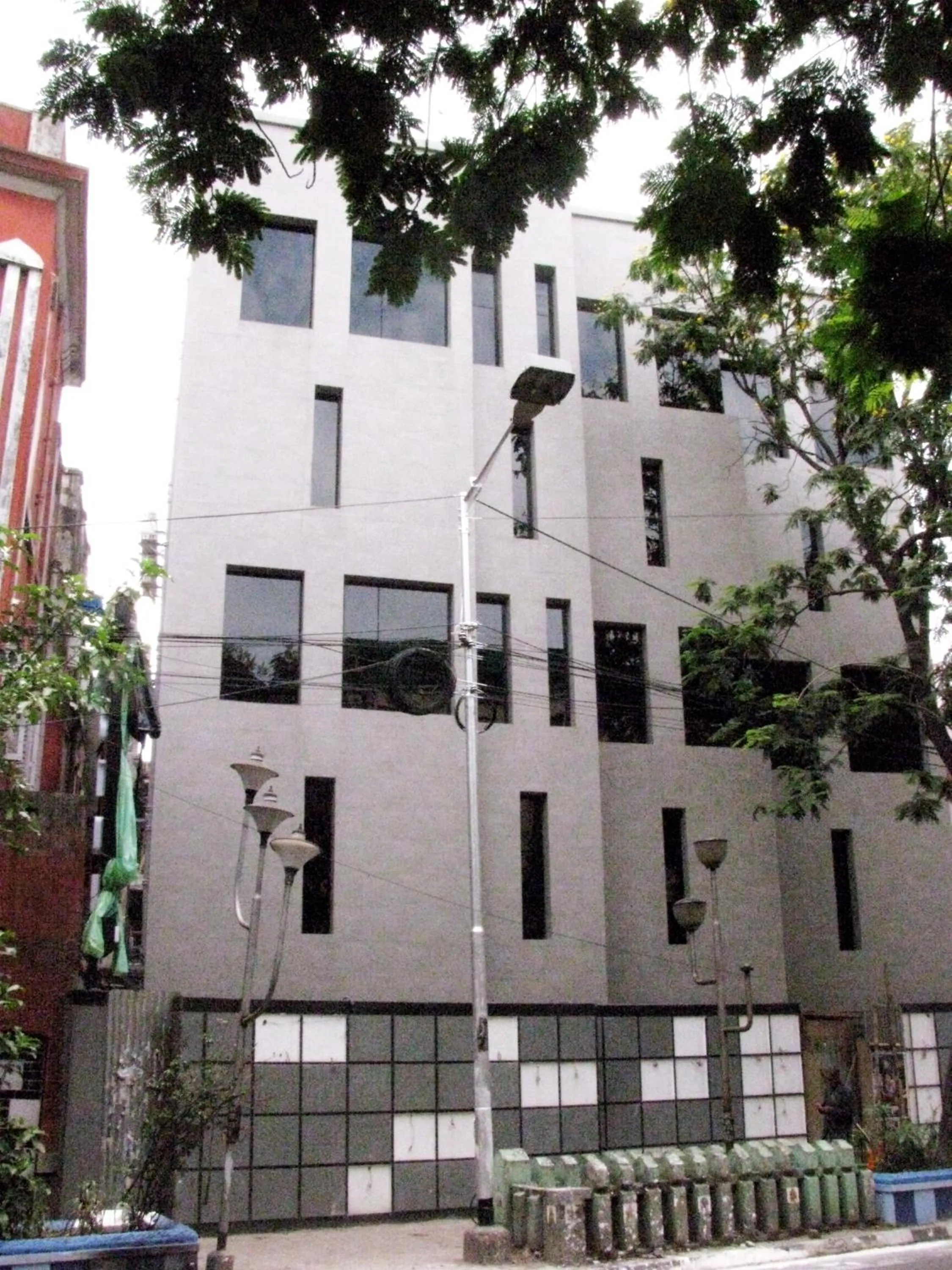 Facade/entrance in Hotel Aston International