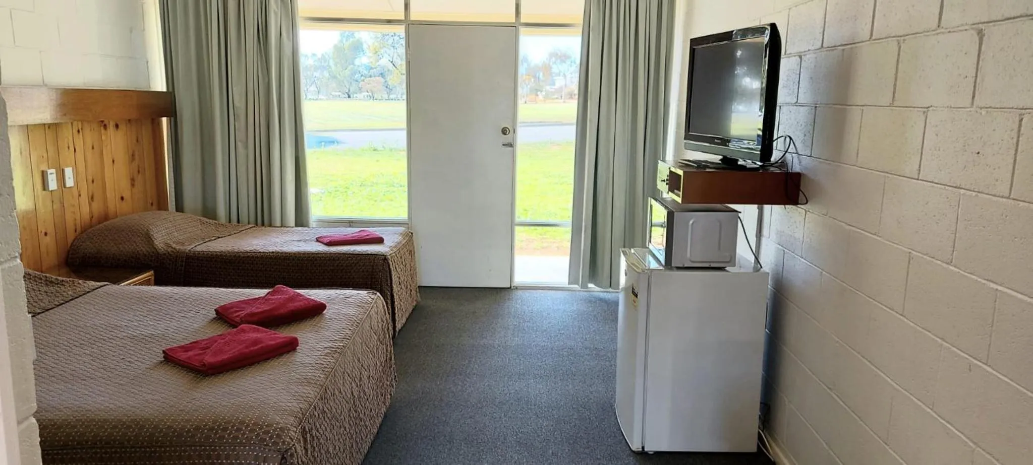Bed in Barmera Lake Resort Motel