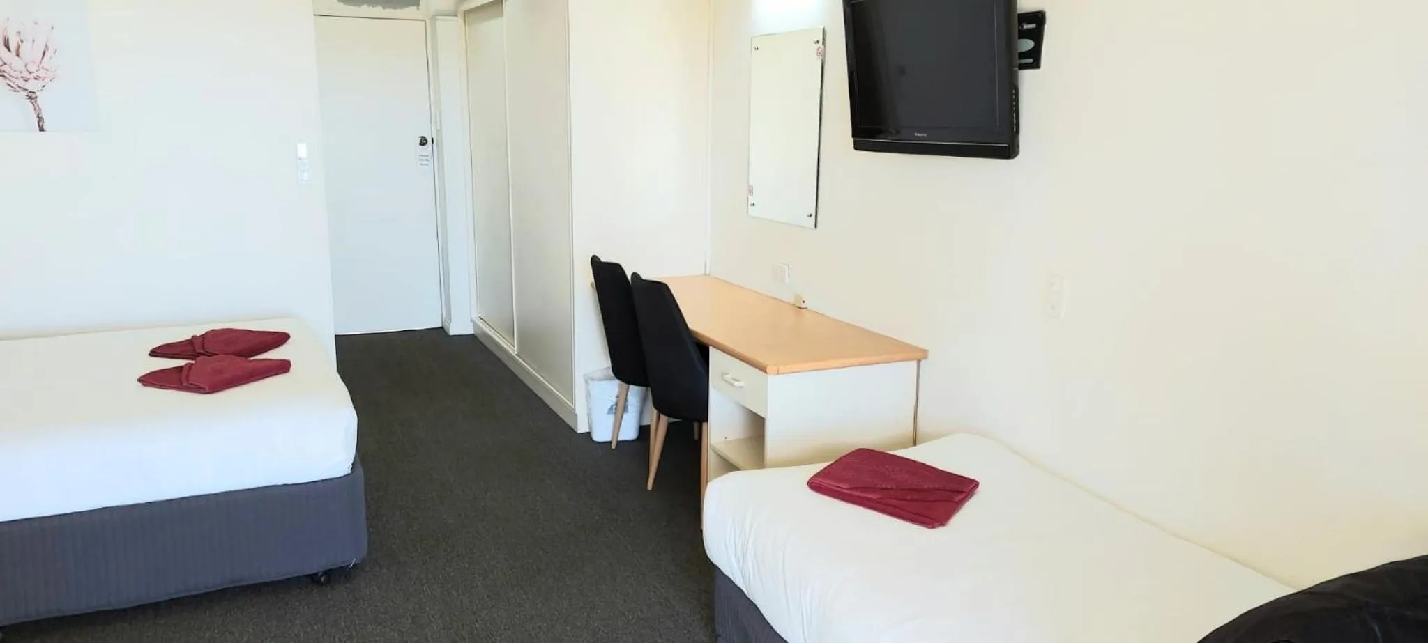 Photo of the whole room, Bed in Barmera Lake Resort Motel