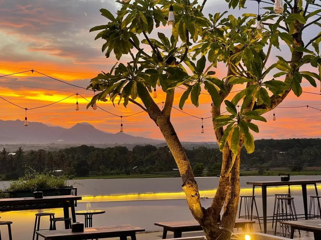 Kaloka Airport Hotel