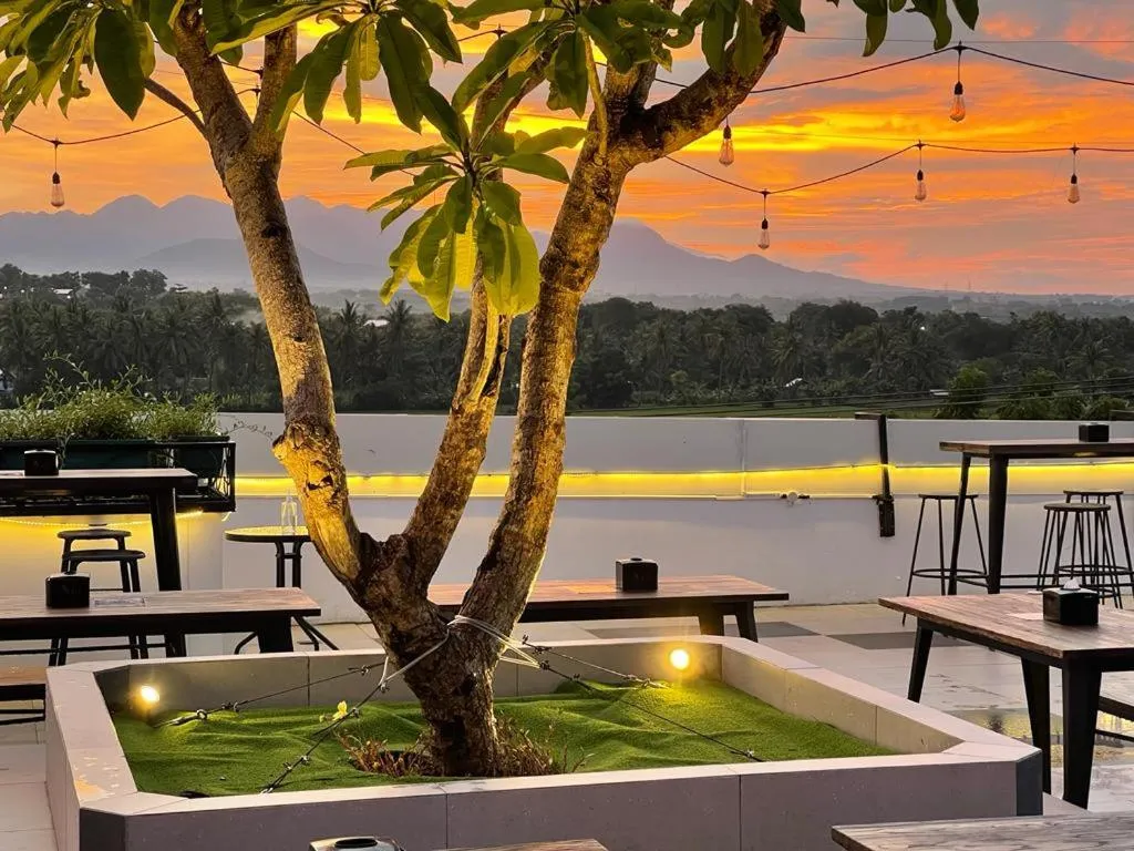 Kaloka Airport Hotel